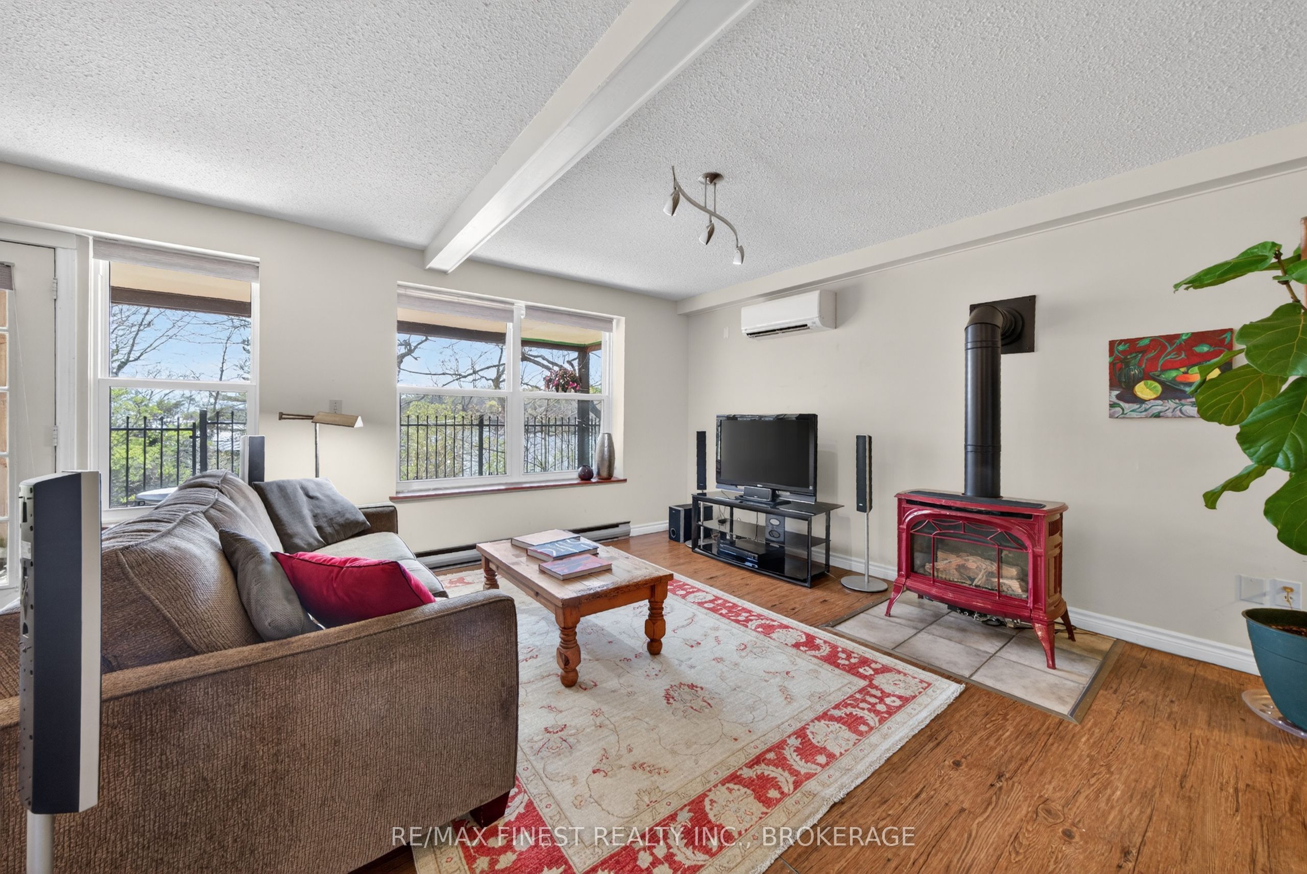 10 Warbler Lane Property Photo 35