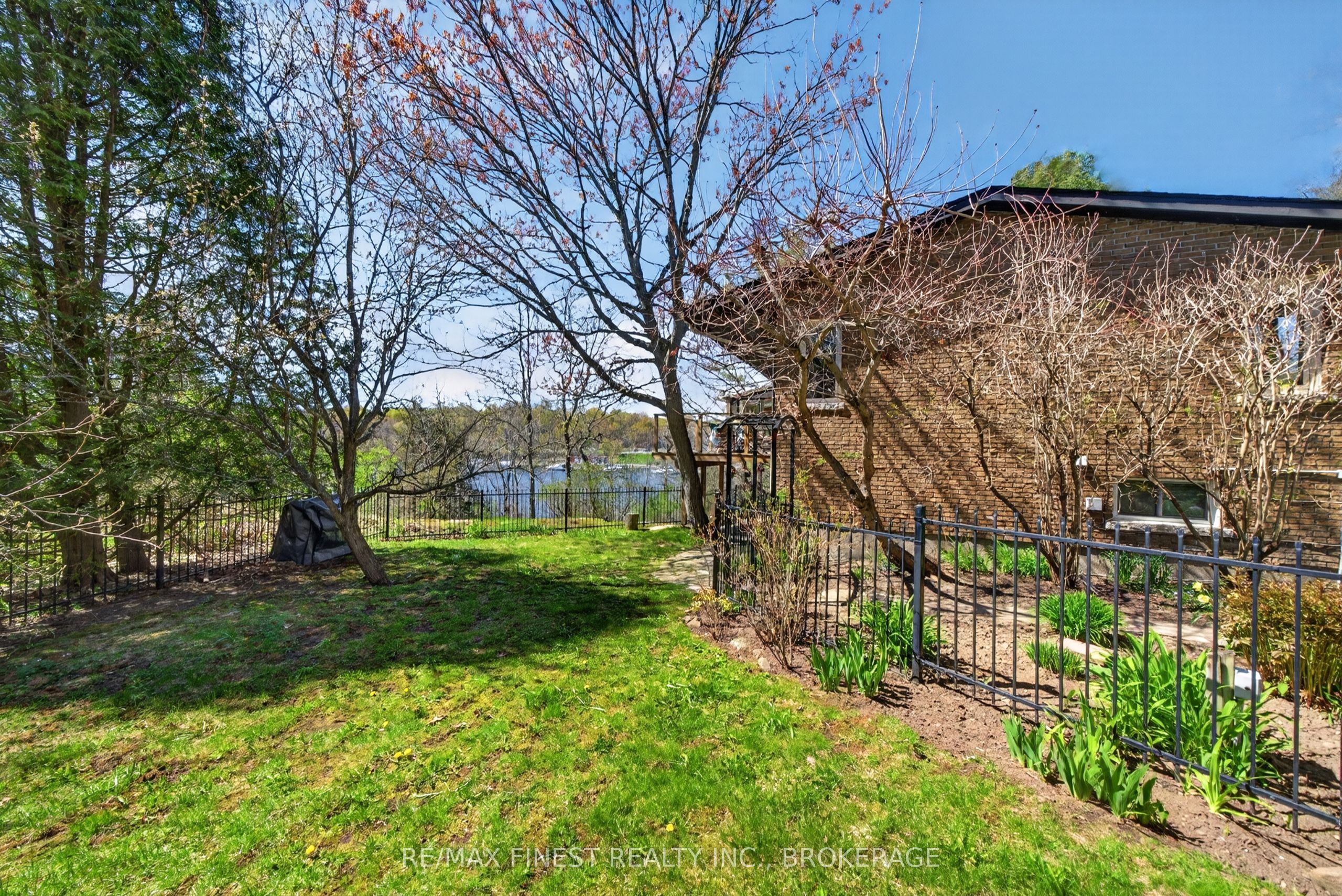 10 Warbler Lane Property Photo 46