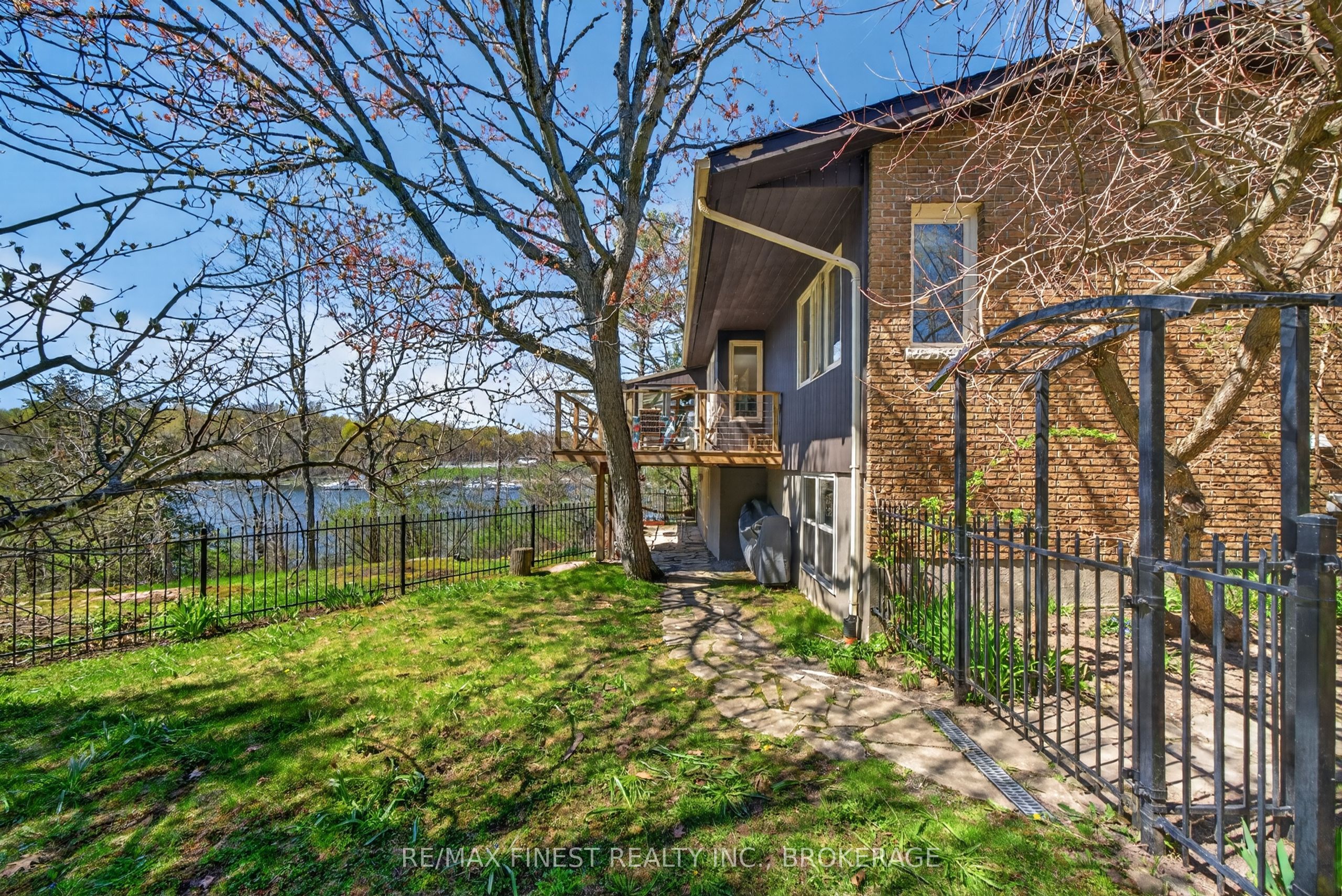 10 Warbler Lane Property Photo 47