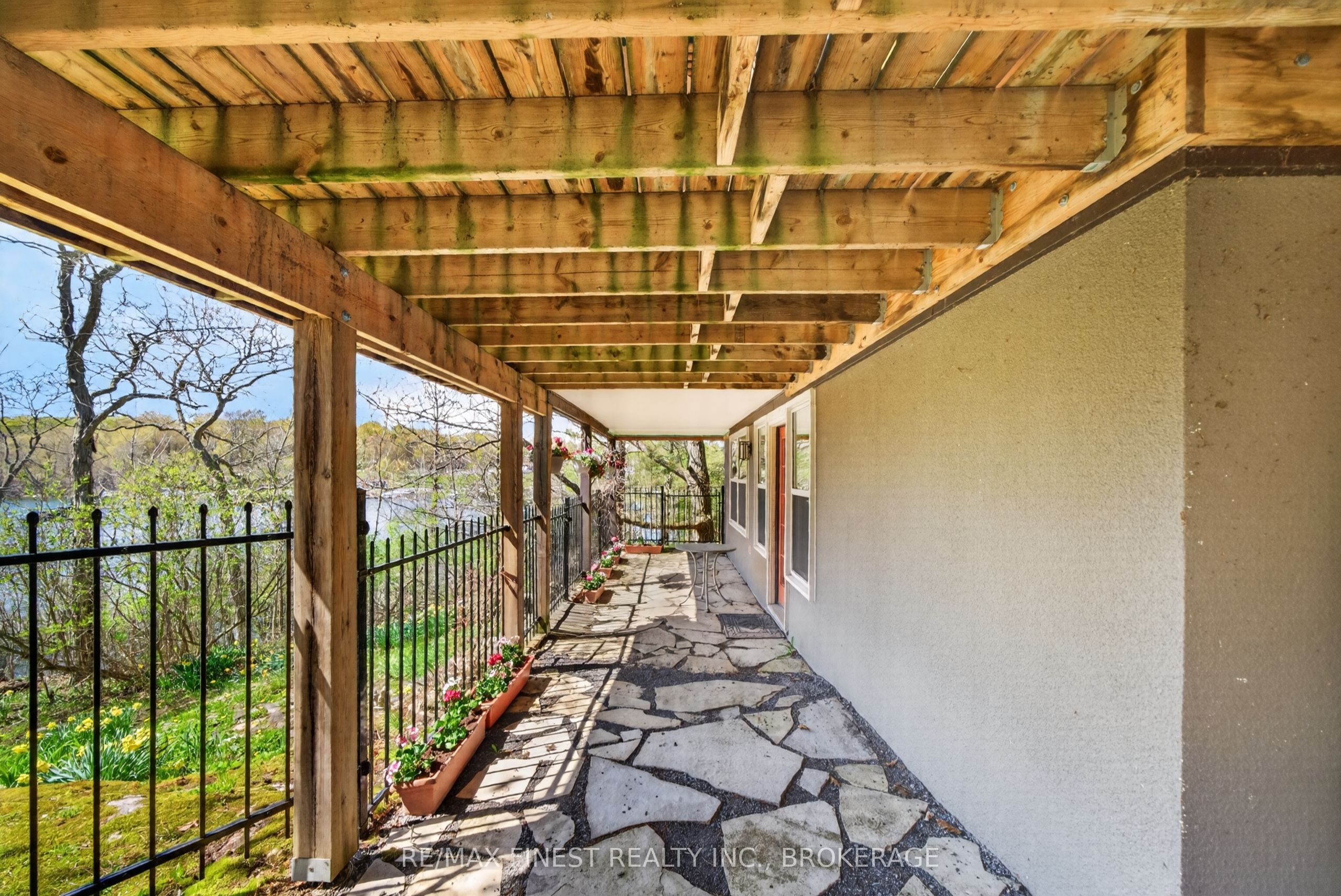 10 Warbler Lane Property Photo 48