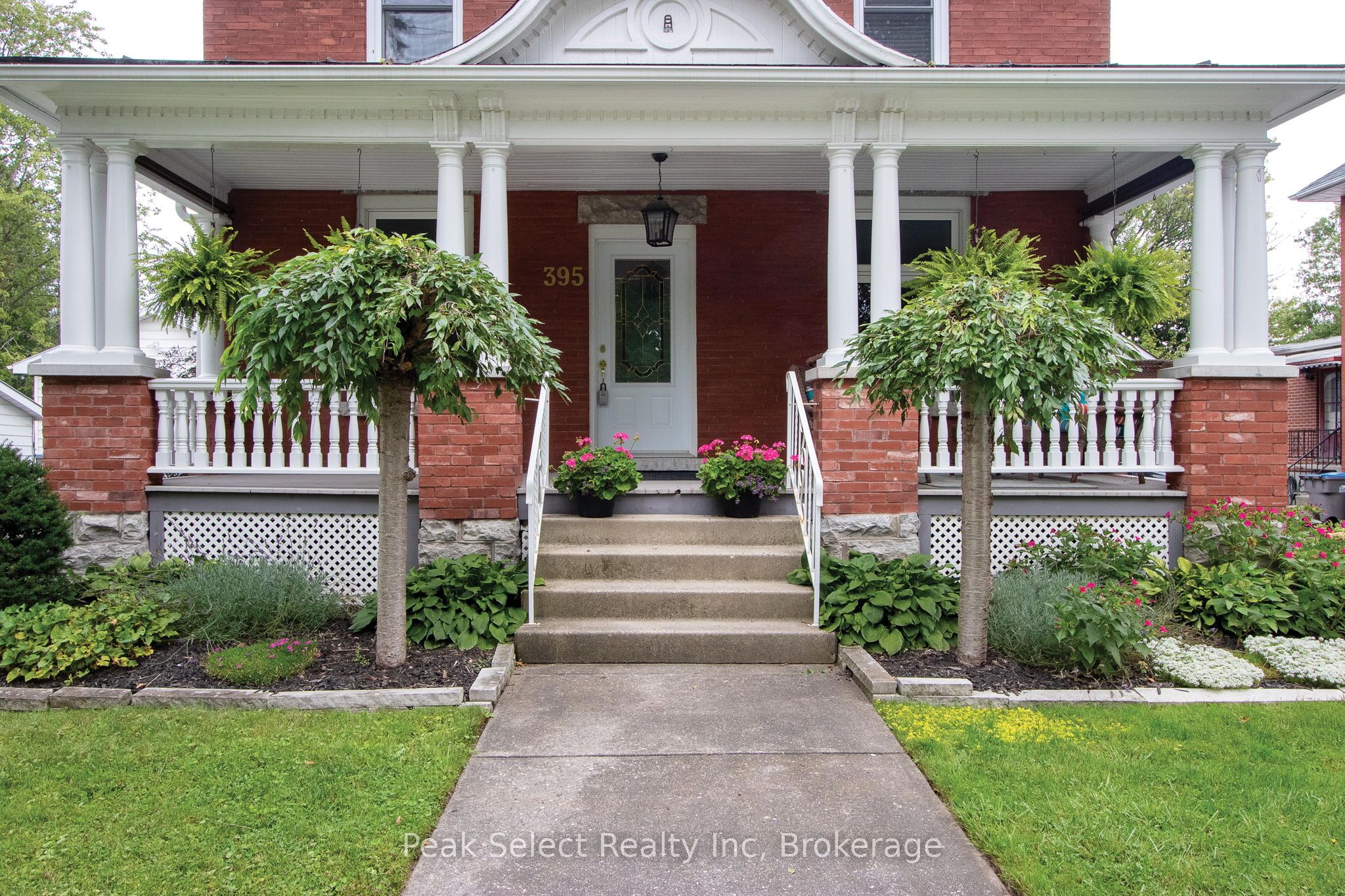 395 Queen Street E Property Photo 3