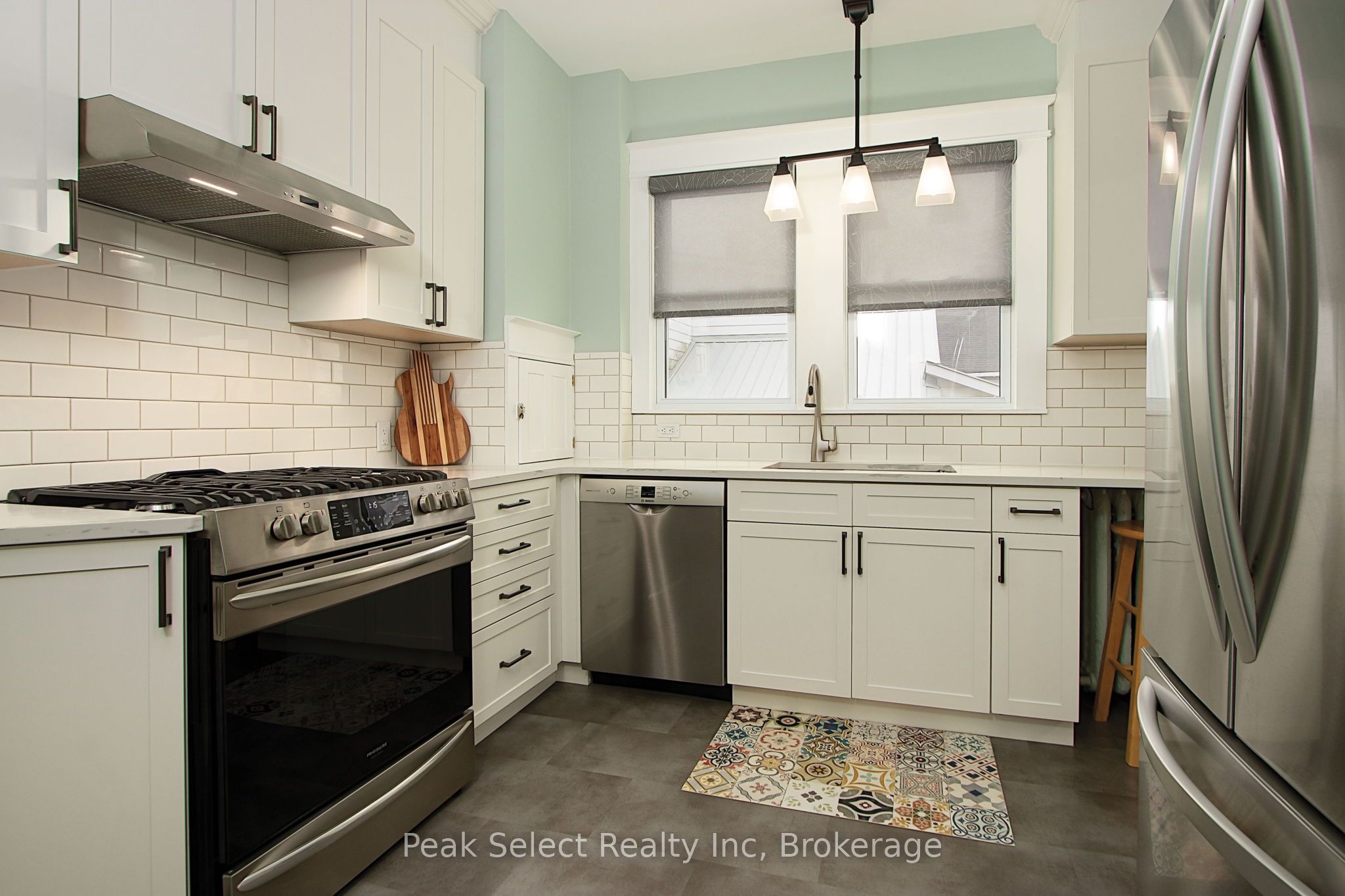 395 Queen Street E Property Photo 12