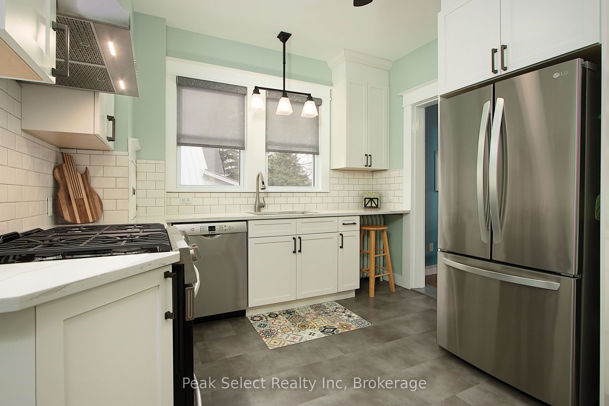 395 Queen Street E Property Photo 13