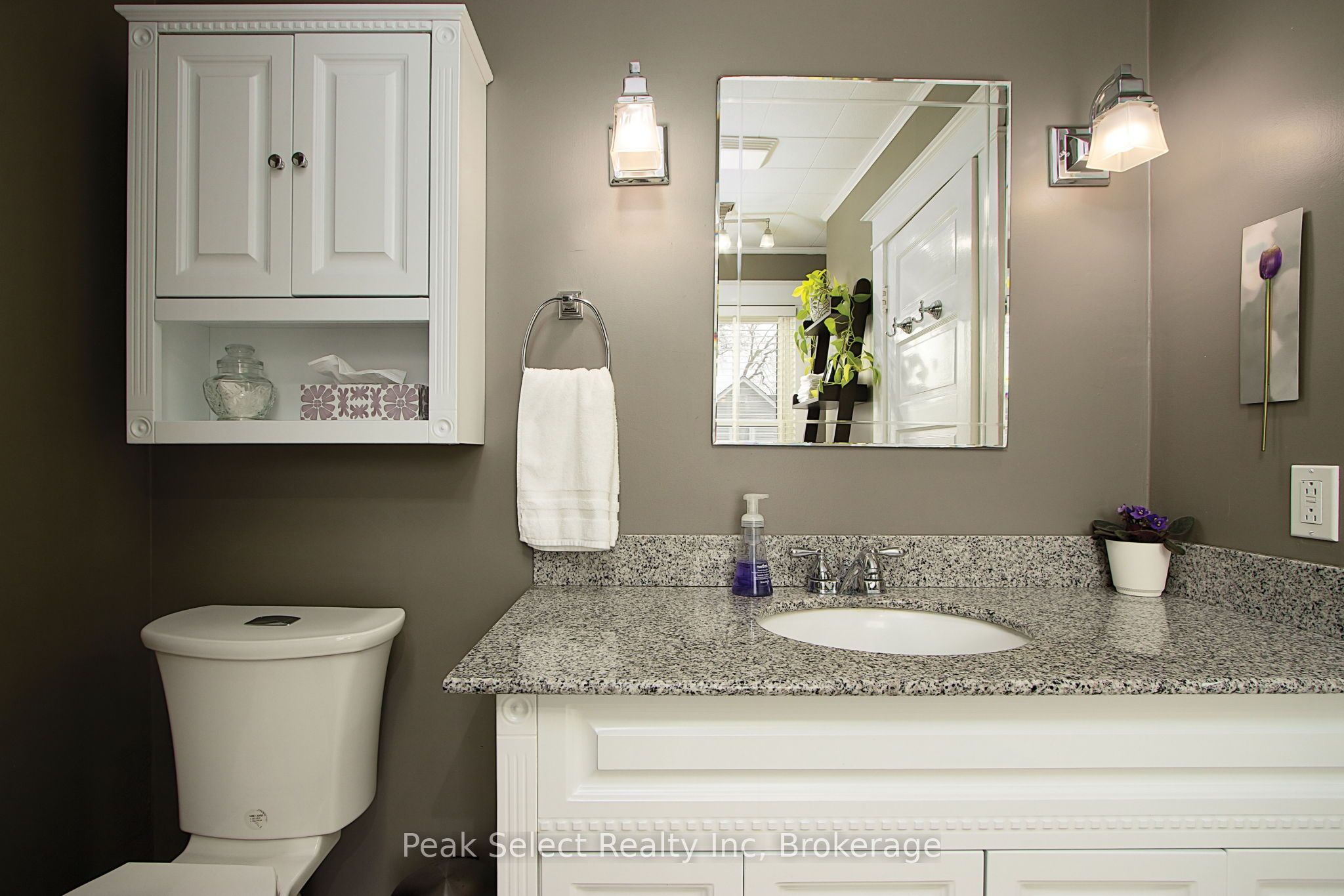 395 Queen Street E Property Photo 23