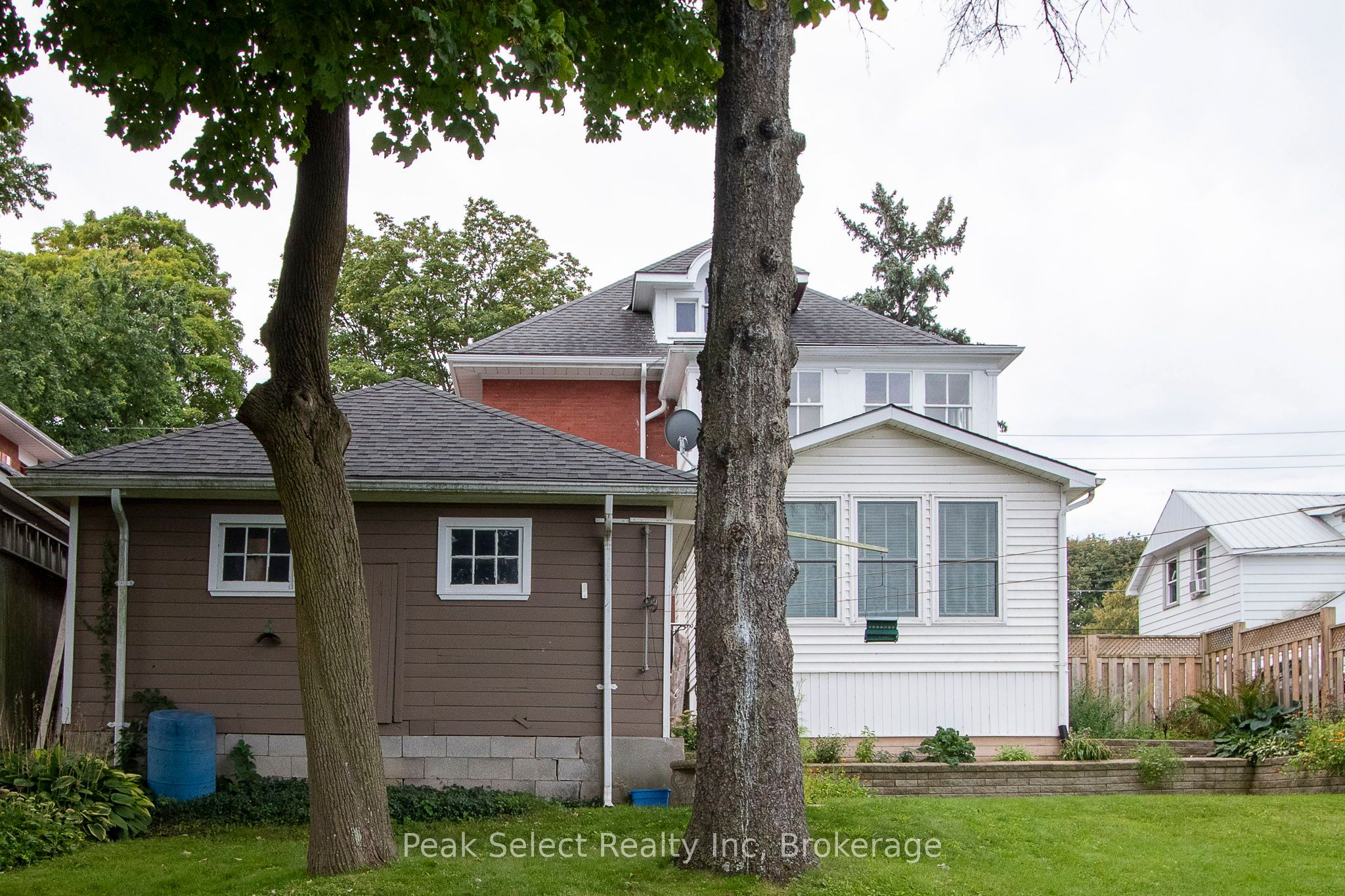 395 Queen Street E Property Photo 44