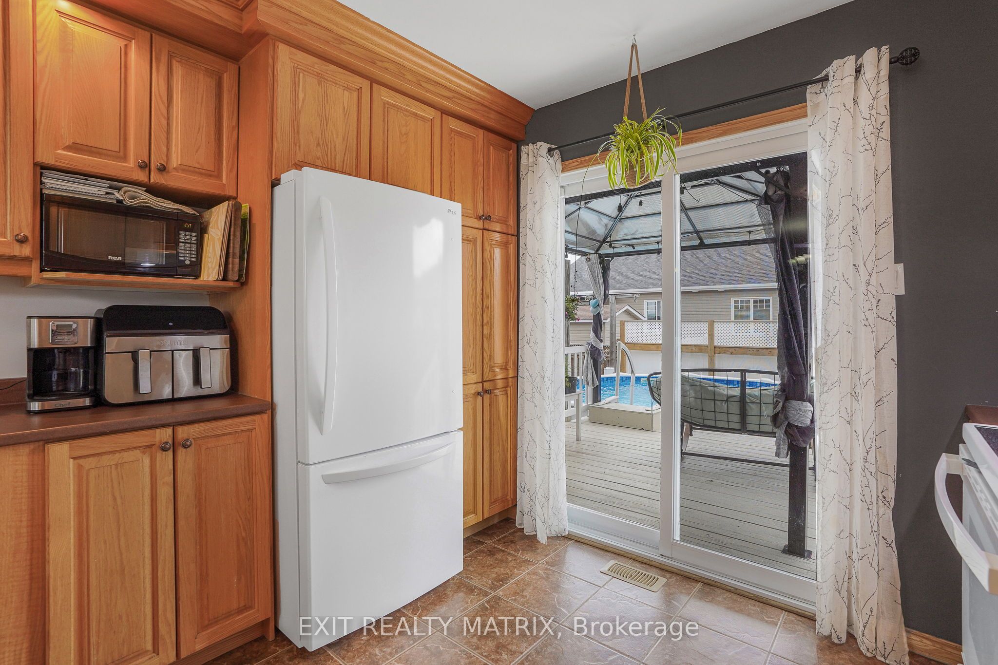 90 Richard Street Property Photo 15