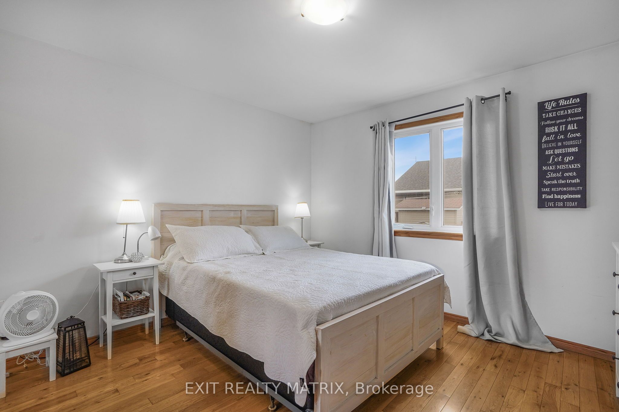 90 Richard Street Property Photo 16