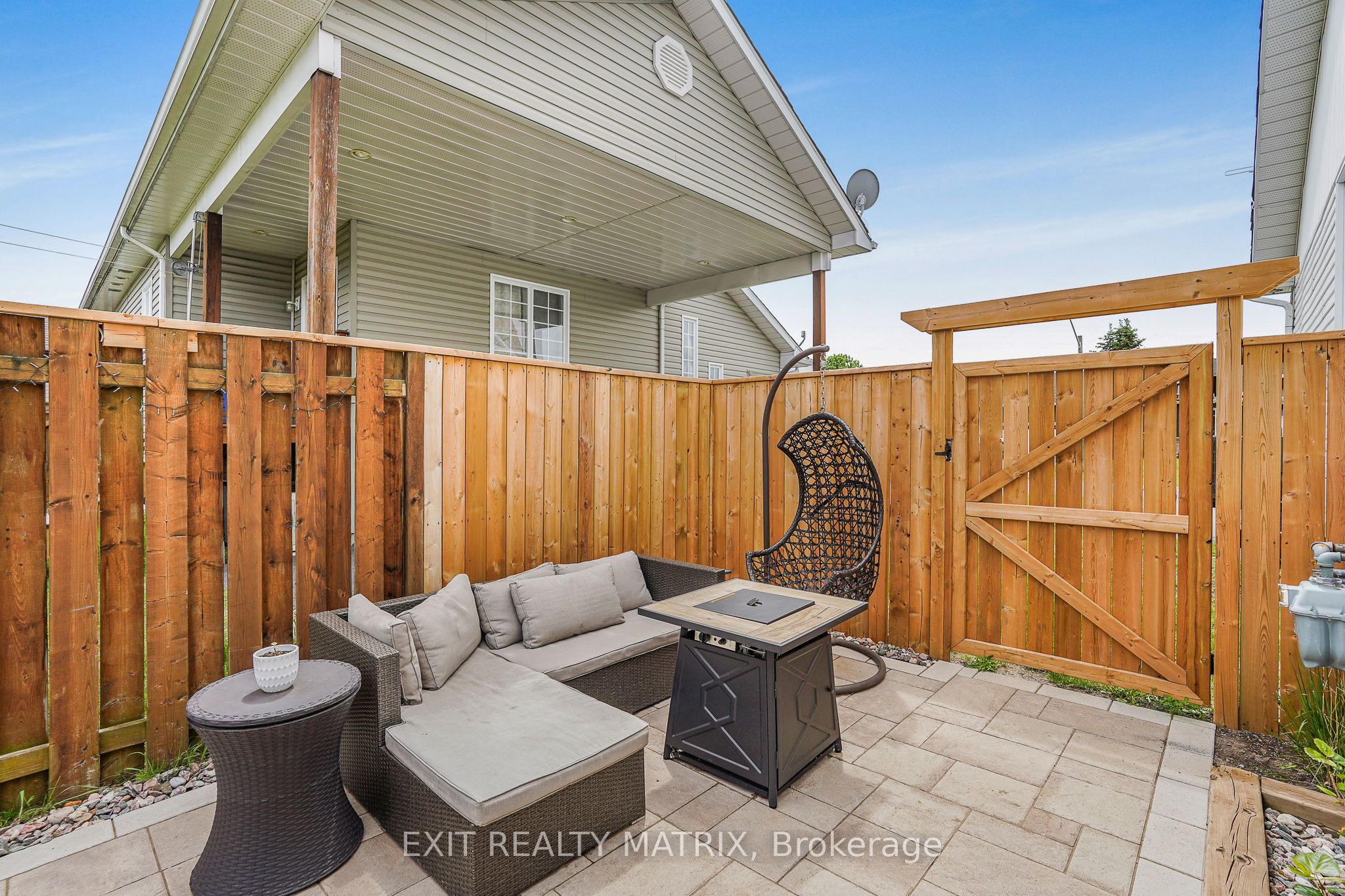 90 Richard Street Property Photo 26