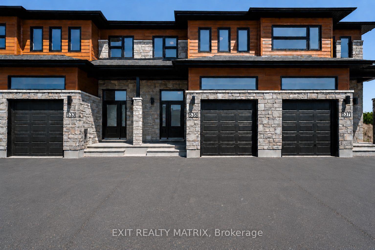 535 Regina Street Property Photo 1
