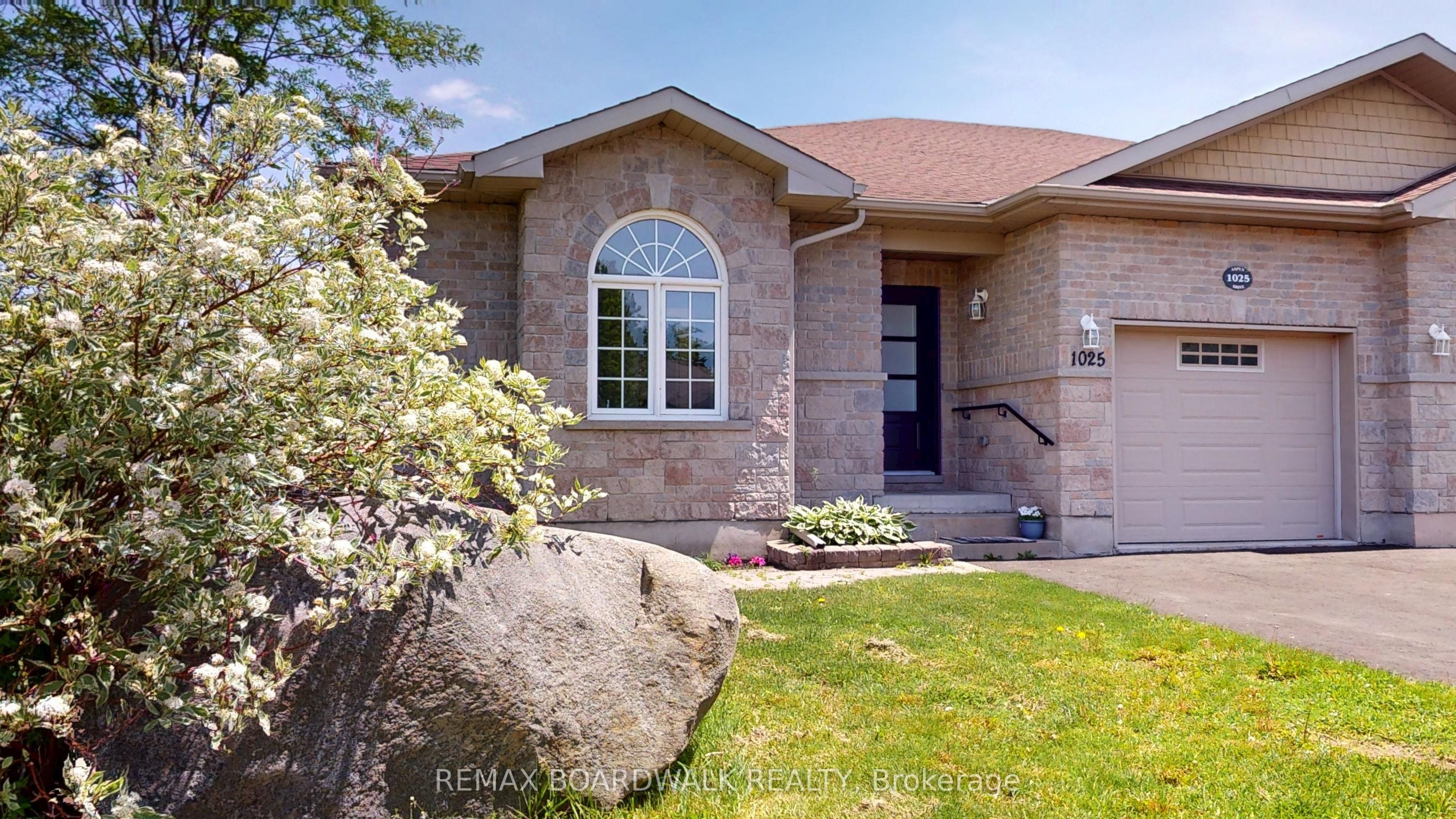 1025 Aspen Drive Property Photo 1