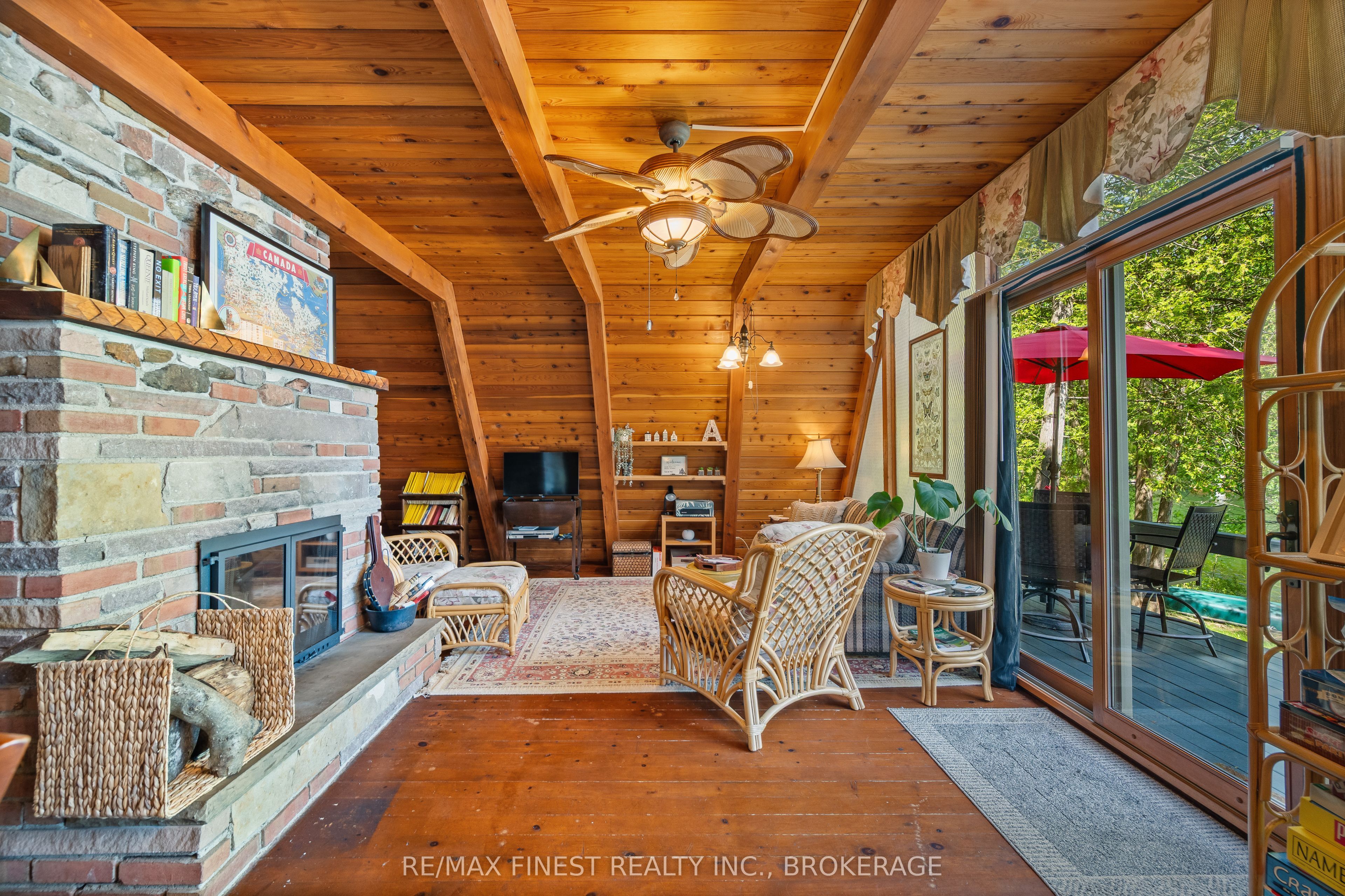 53 Hillside Lane Property Photo 6
