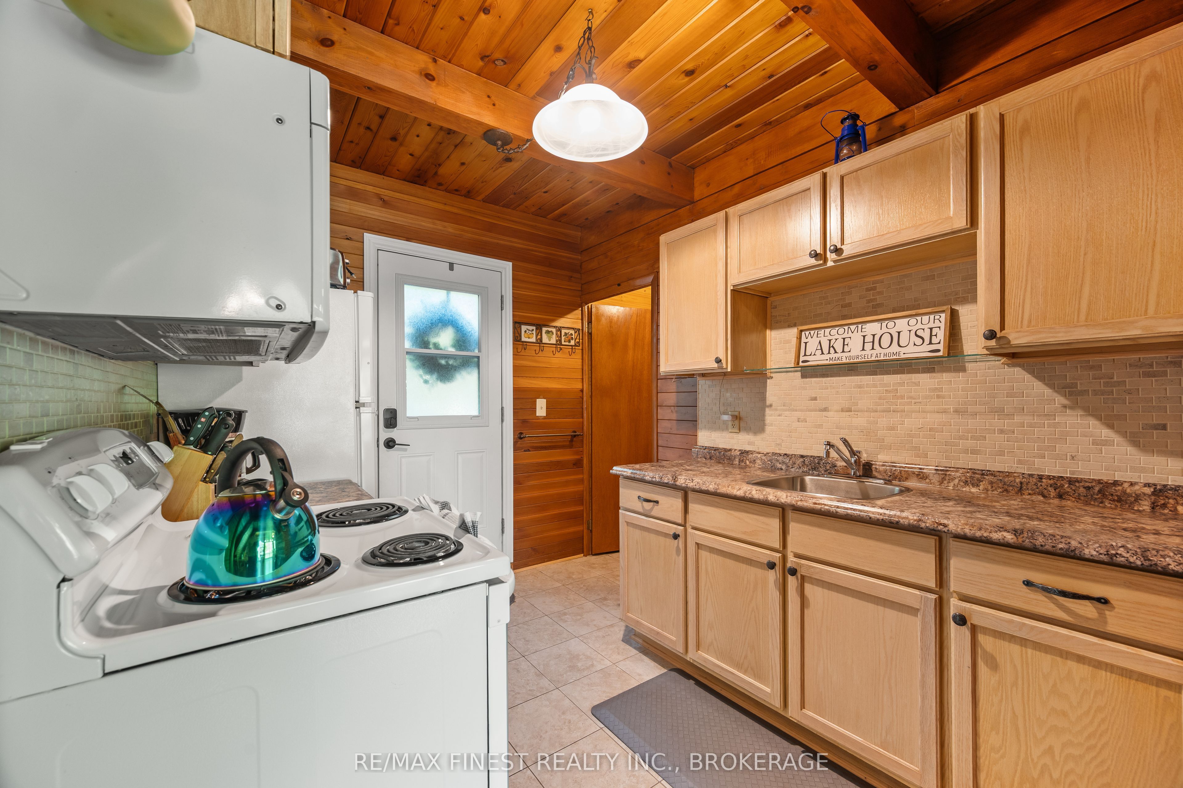 53 Hillside Lane Property Photo 10
