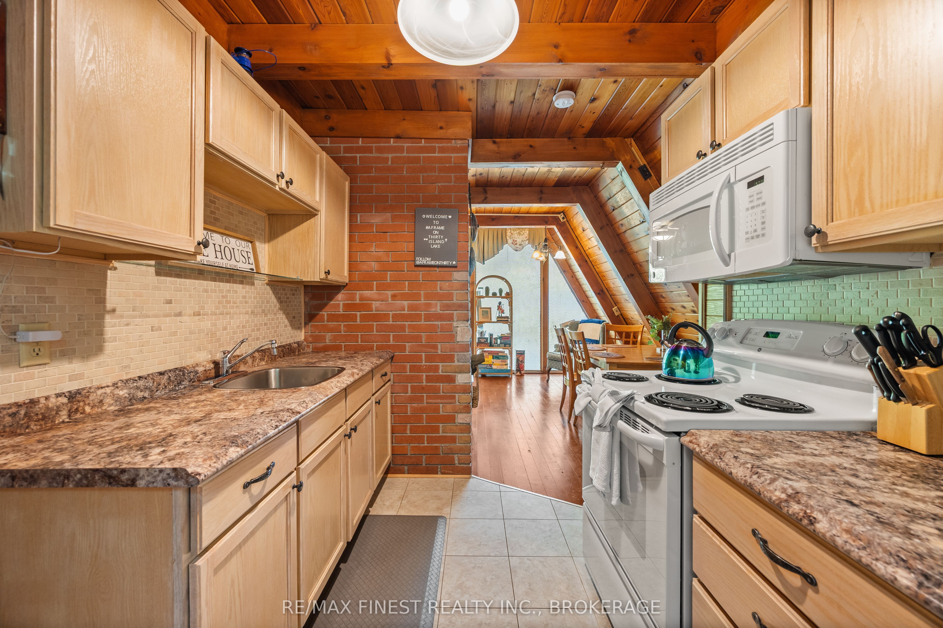 53 Hillside Lane Property Photo 11