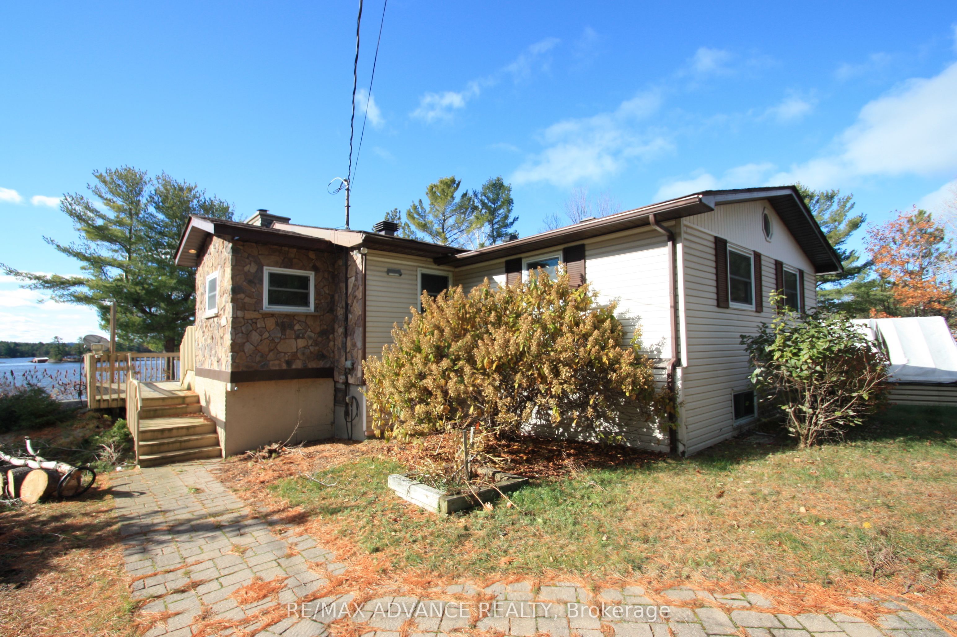 77 Rockview Road Property Photo 1