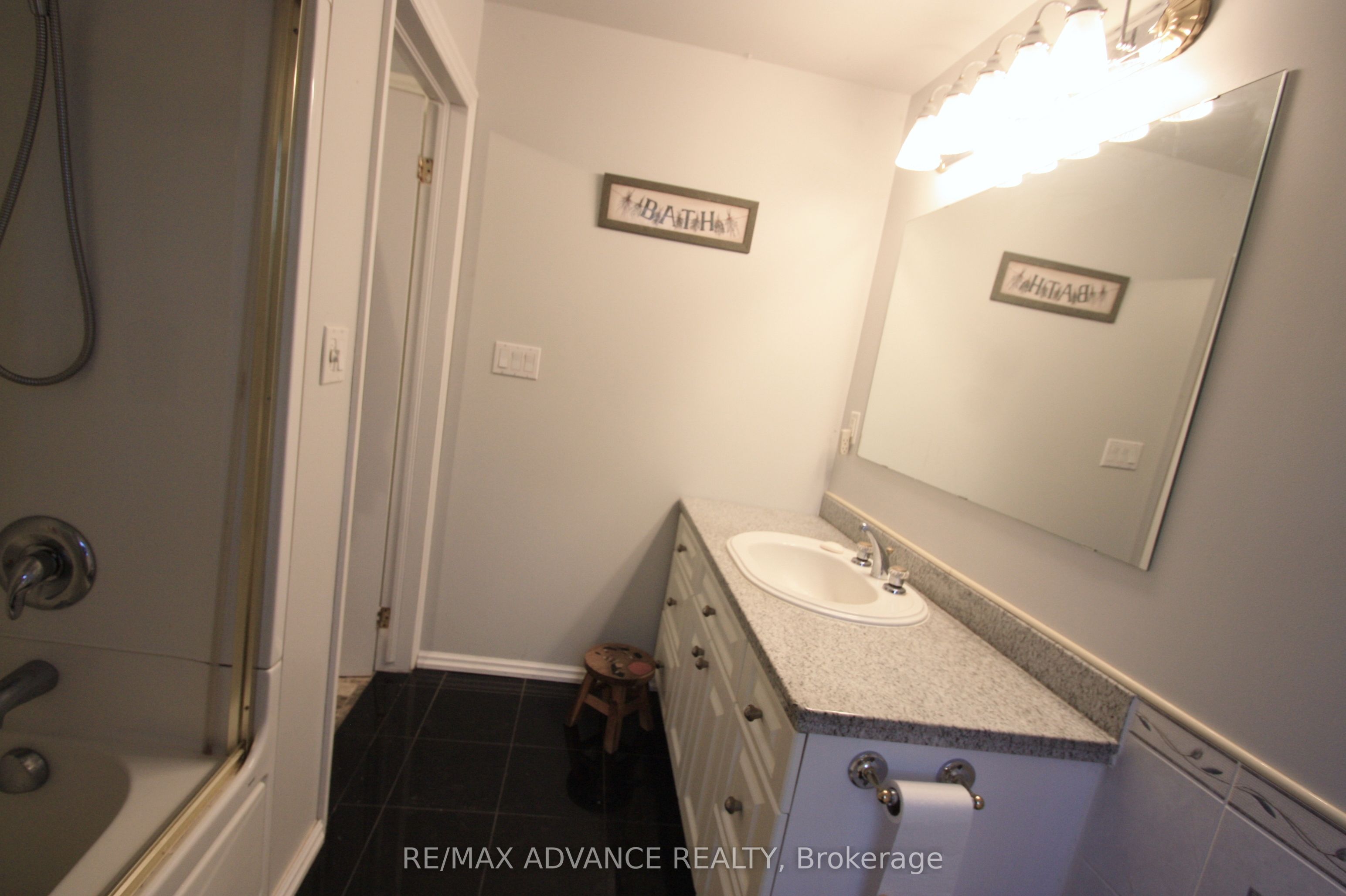 77 Rockview Road Property Photo 17