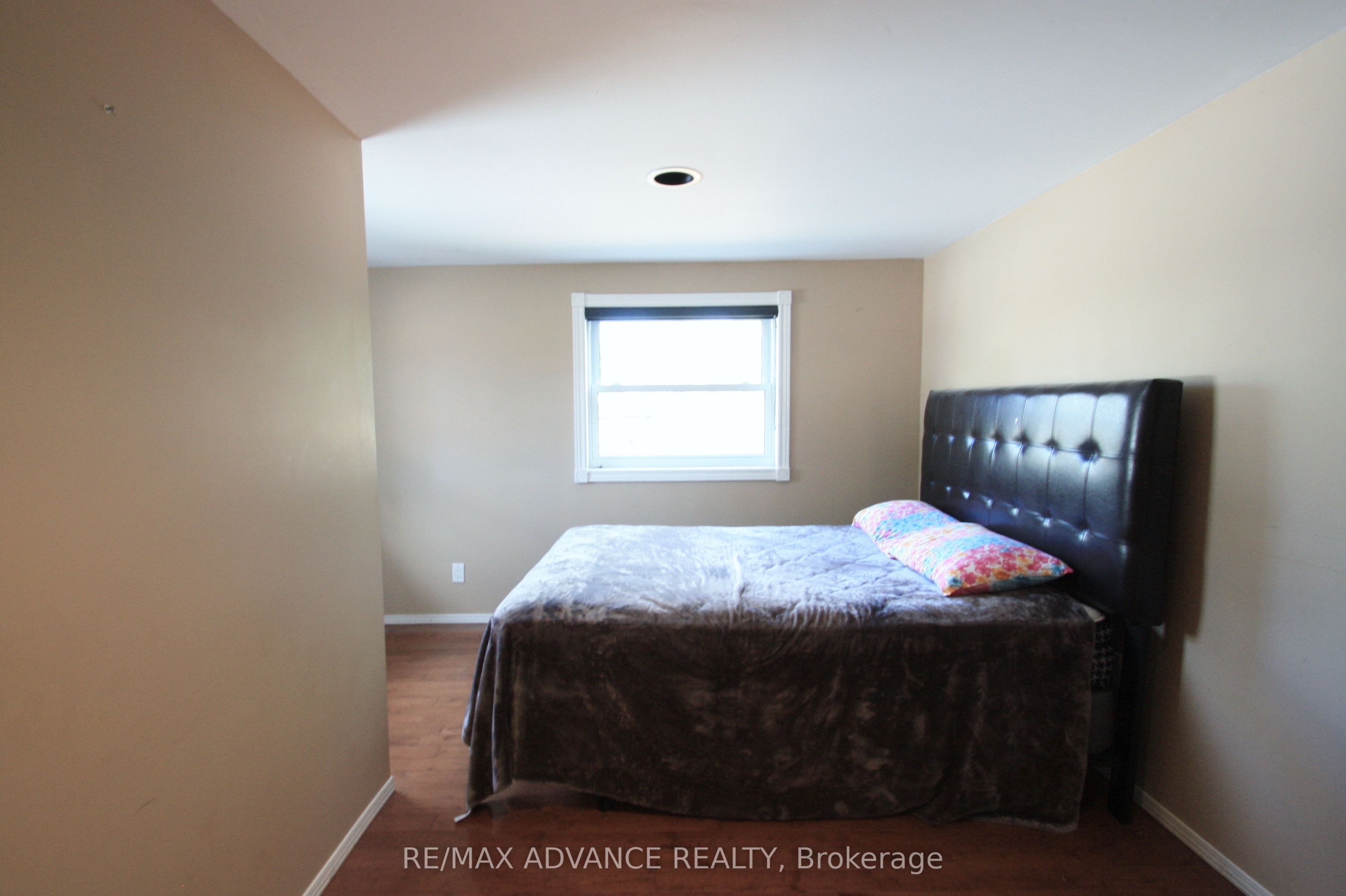 77 Rockview Road Property Photo 18