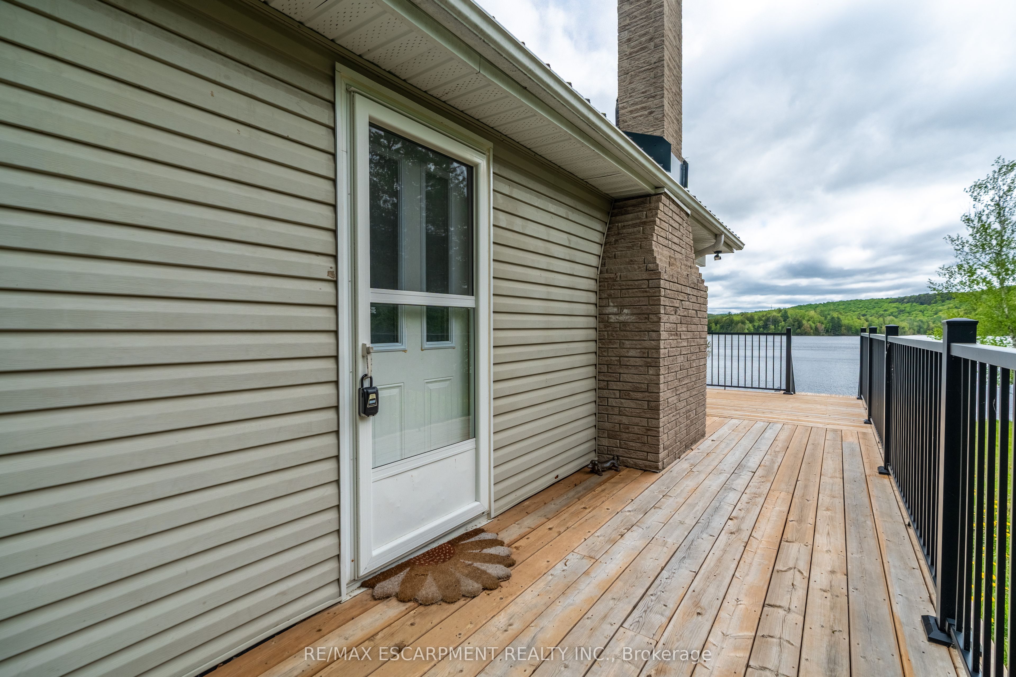 1056 Inawendawin Road Property Photo 33