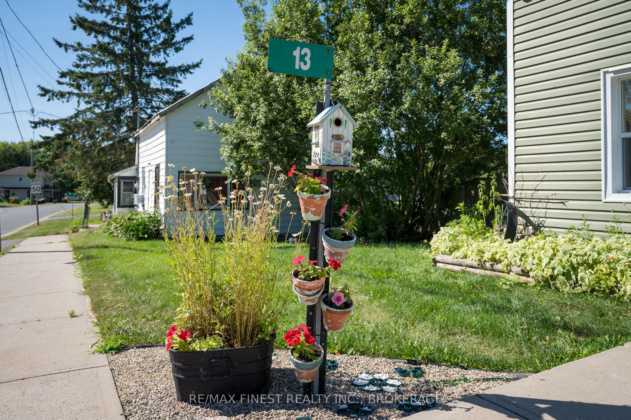 13 Concession Street Property Photo 45