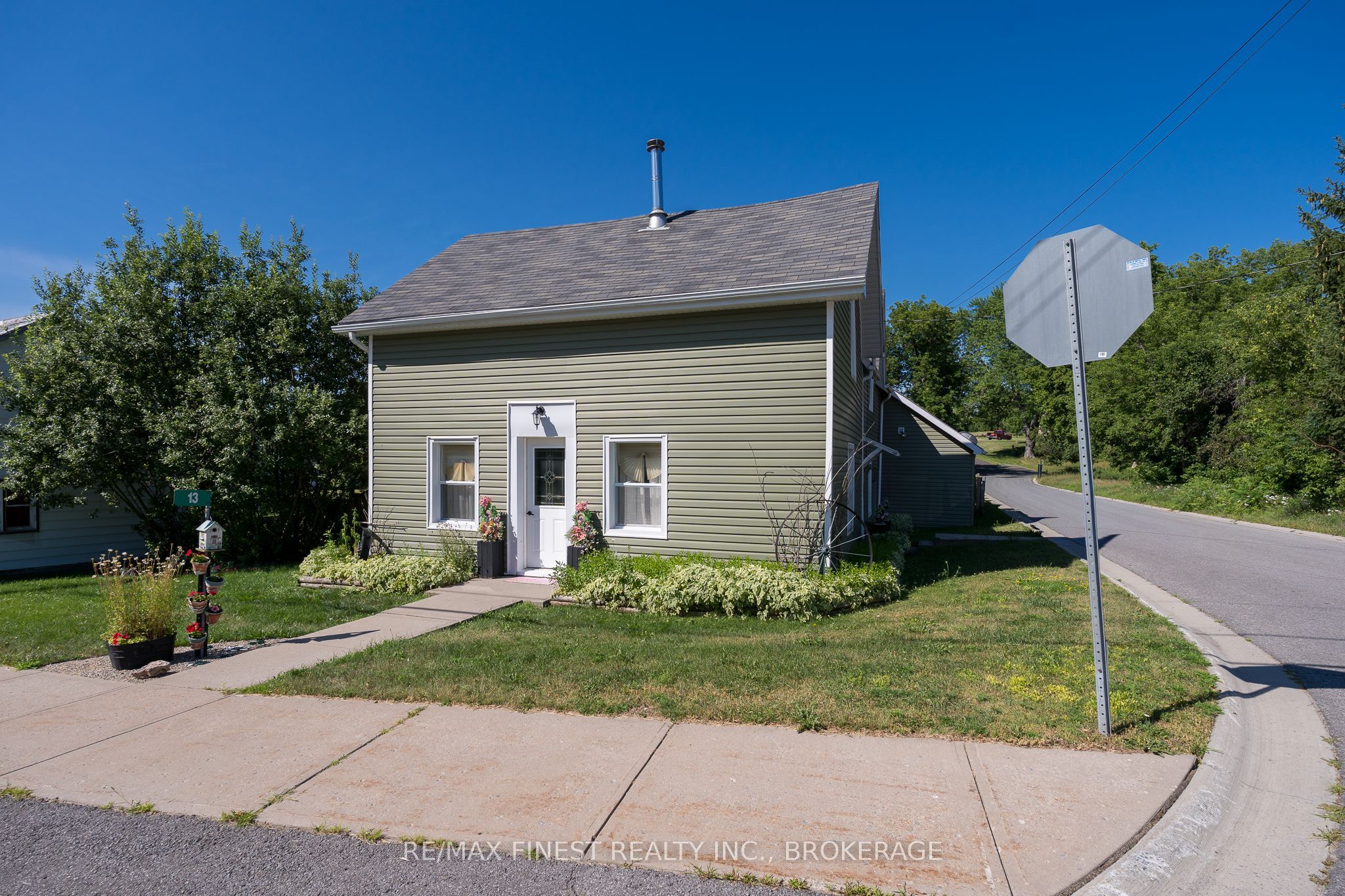 13 Concession Street Property Photo 49