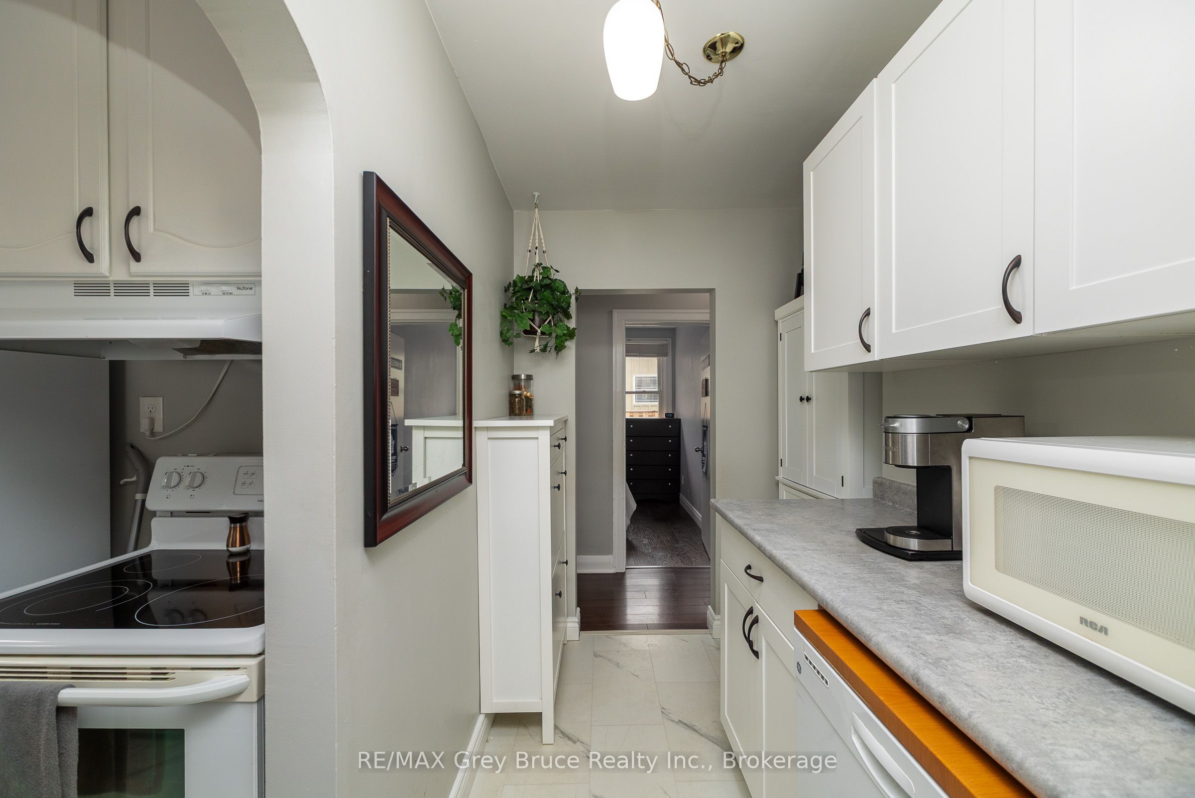 2120 4th Avenue W Property Photo 5