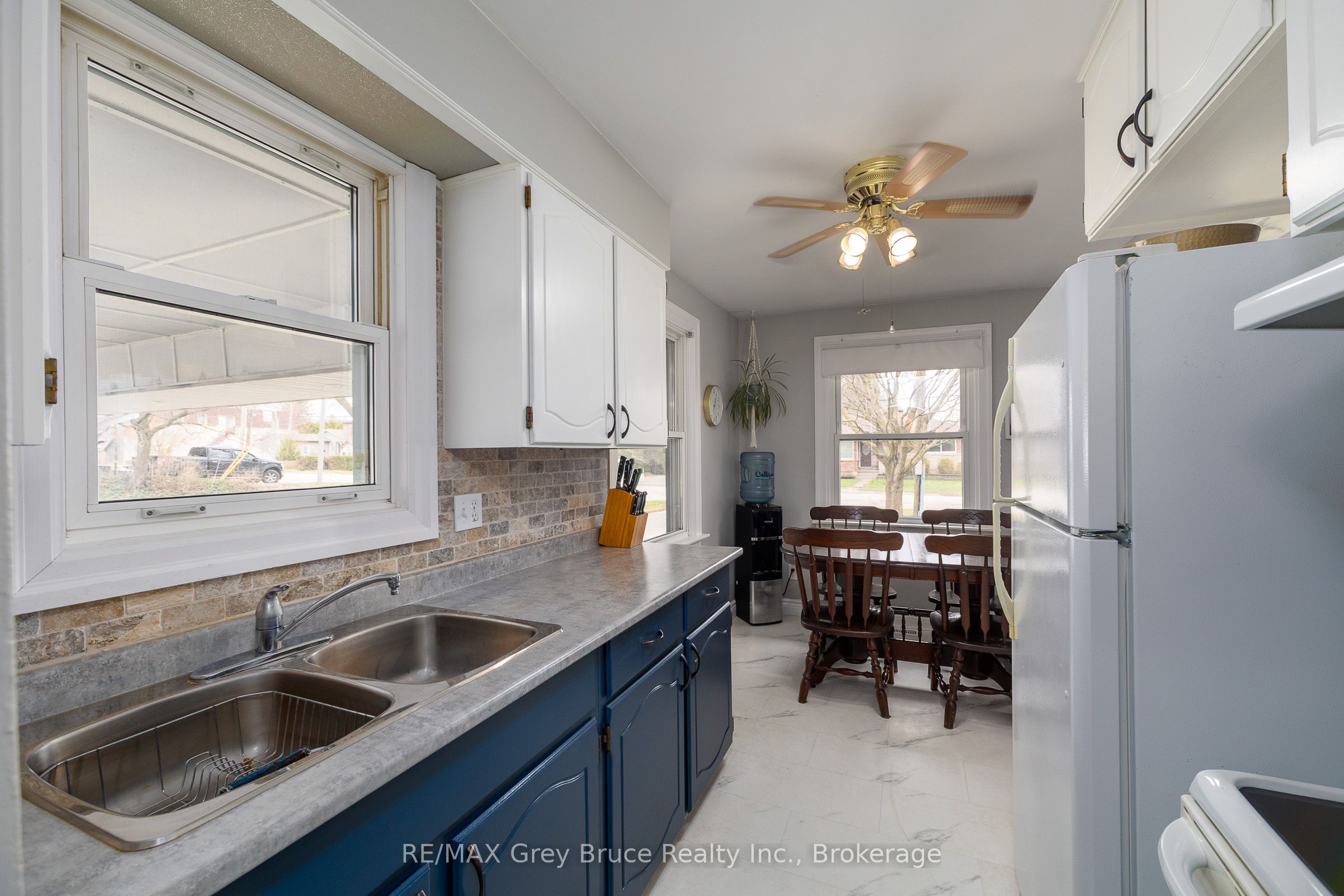 2120 4th Avenue W Property Photo 6