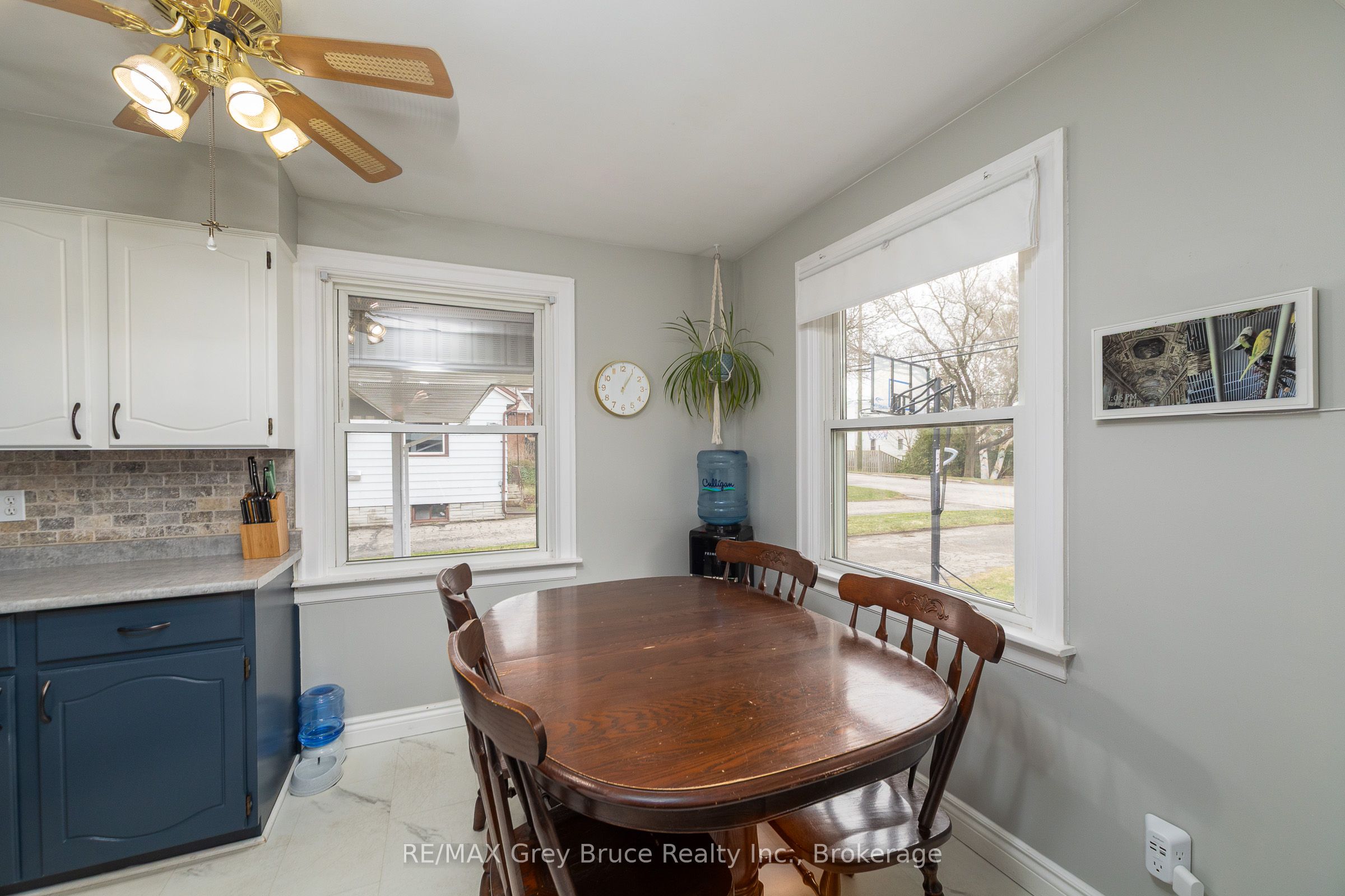 2120 4th Avenue W Property Photo 8