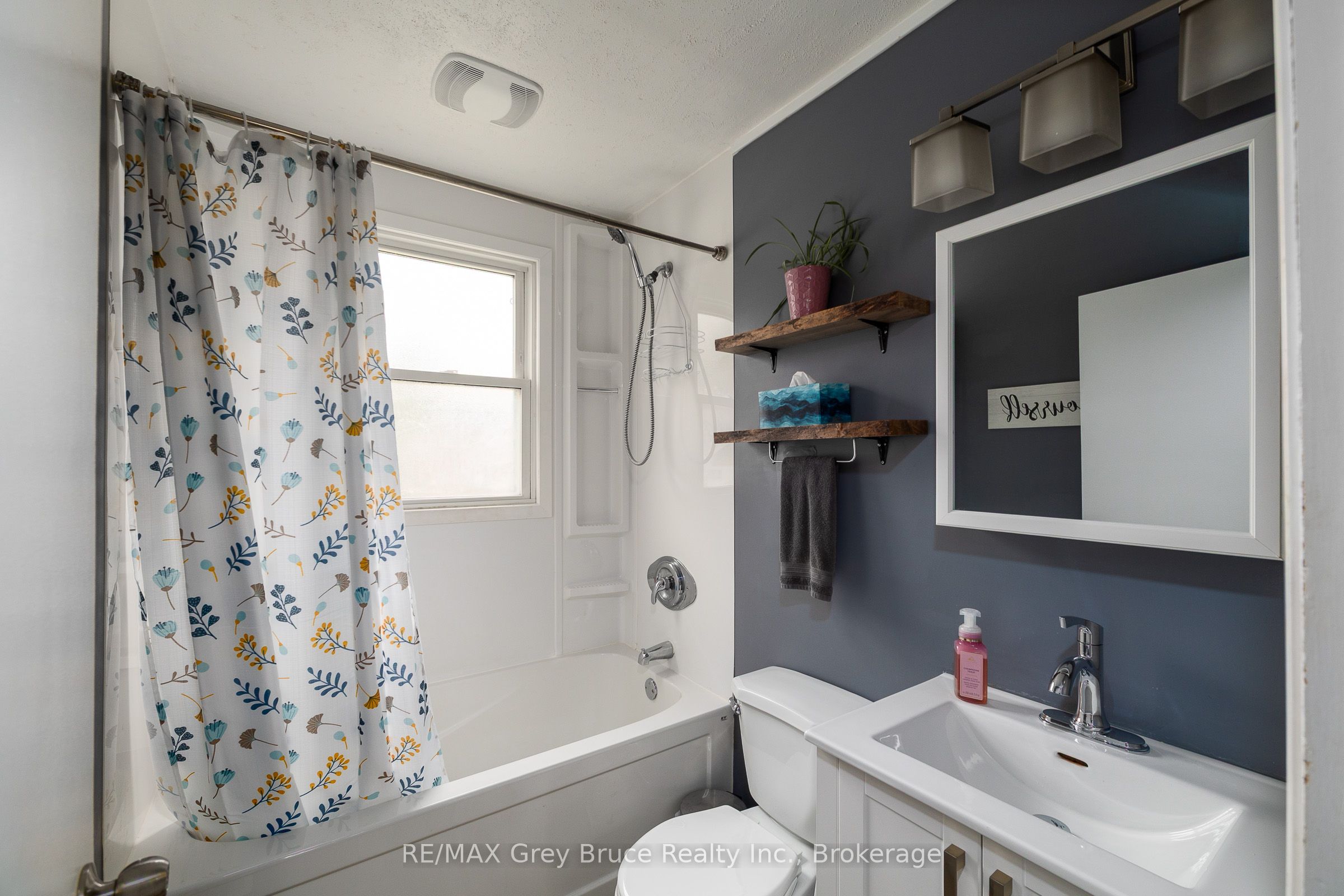 2120 4th Avenue W Property Photo 15