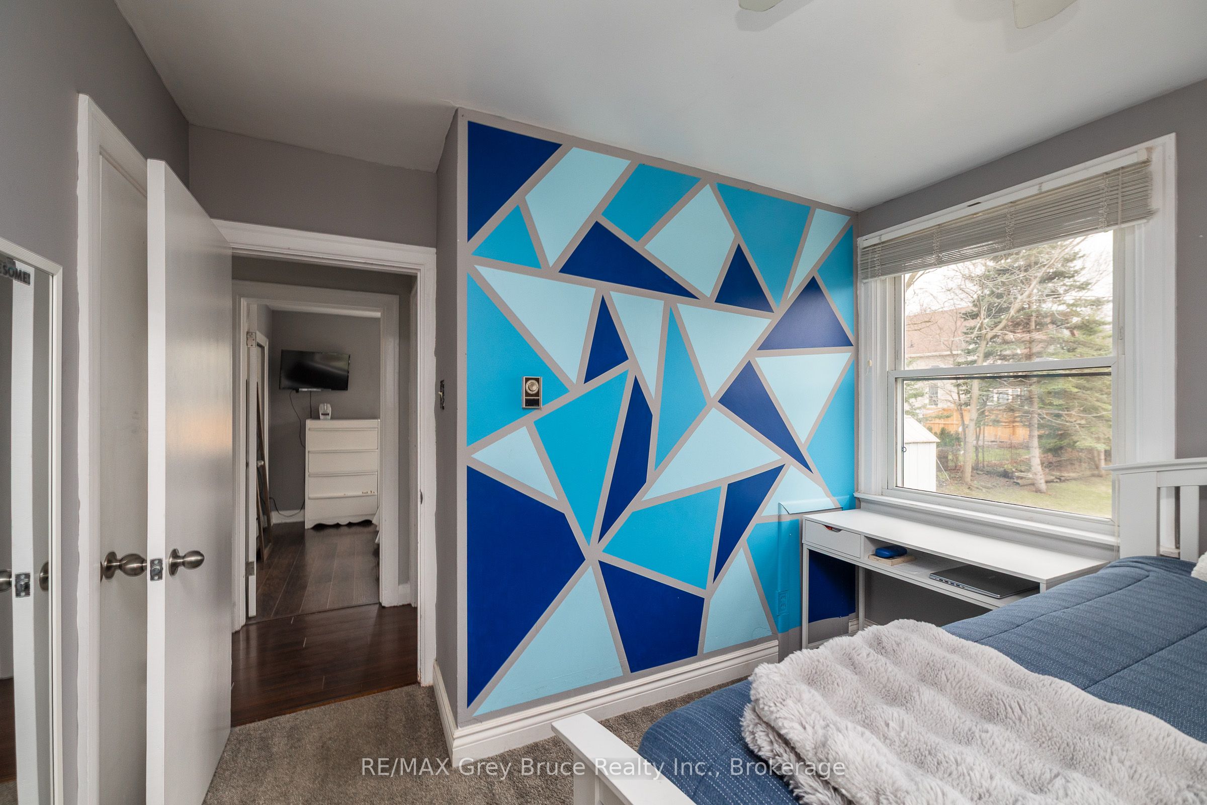 2120 4th Avenue W Property Photo 17