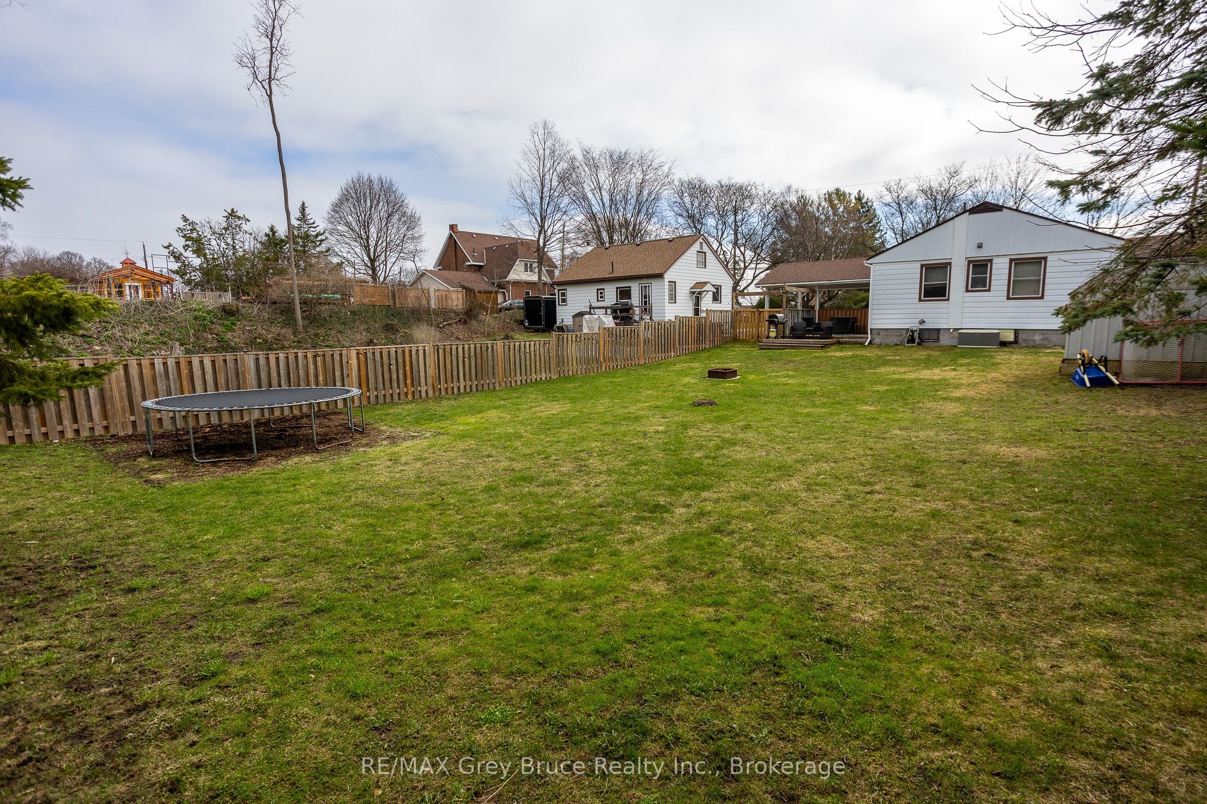2120 4th Avenue W Property Photo 27