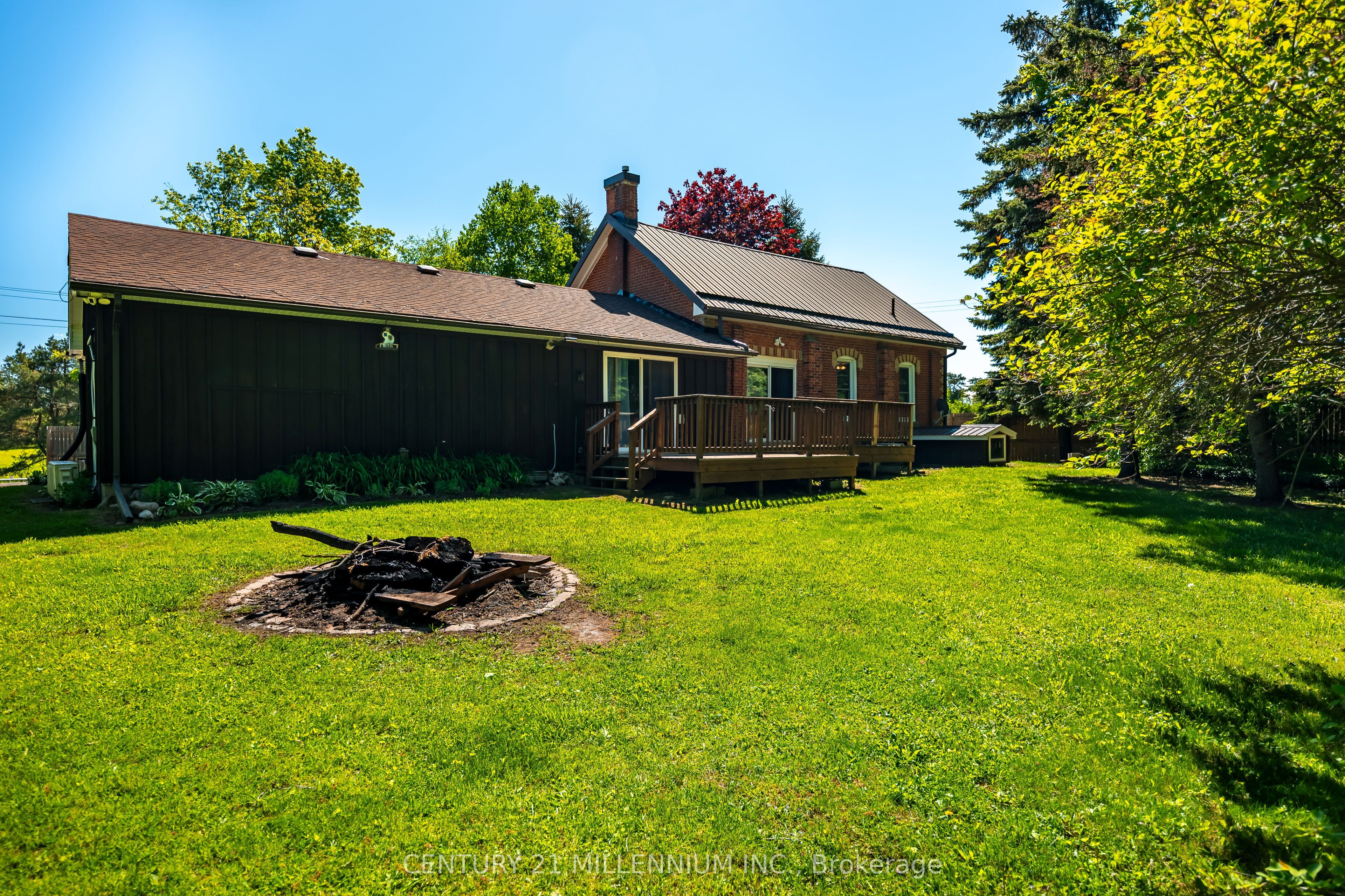 793004 3rd Line Ehs Line Property Photo 12