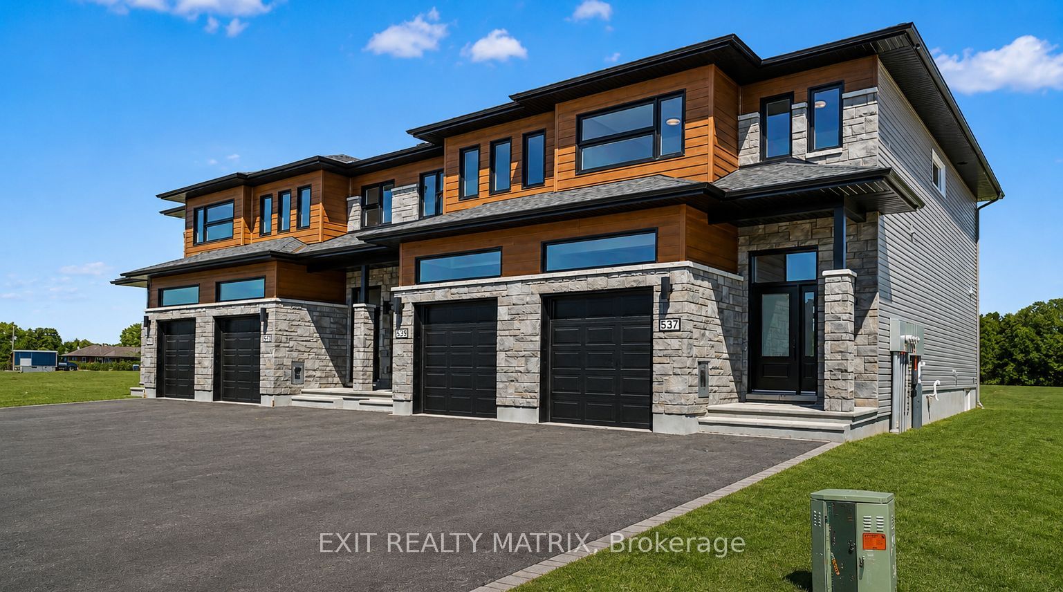 537 Regina Street Property Photo 1
