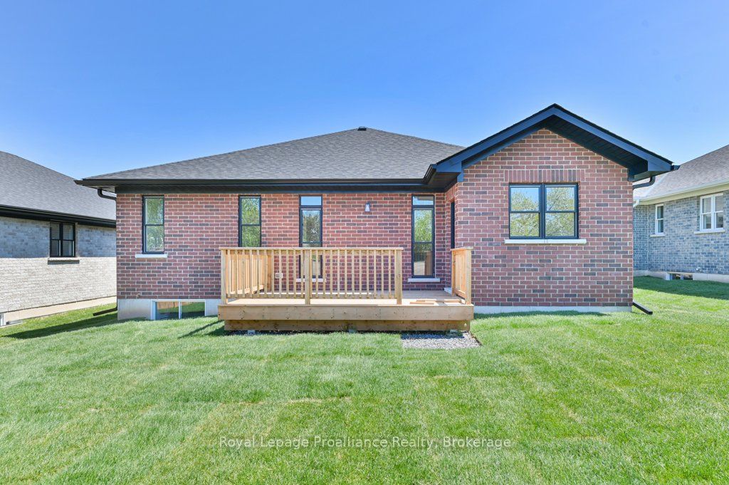 8 Dunmor Street Property Photo 33
