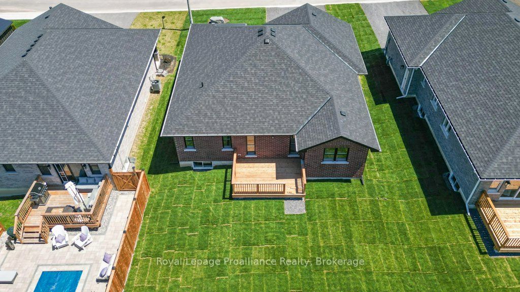 8 Dunmor Street Property Photo 40