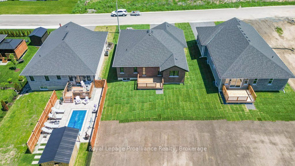 8 Dunmor Street Property Photo 41