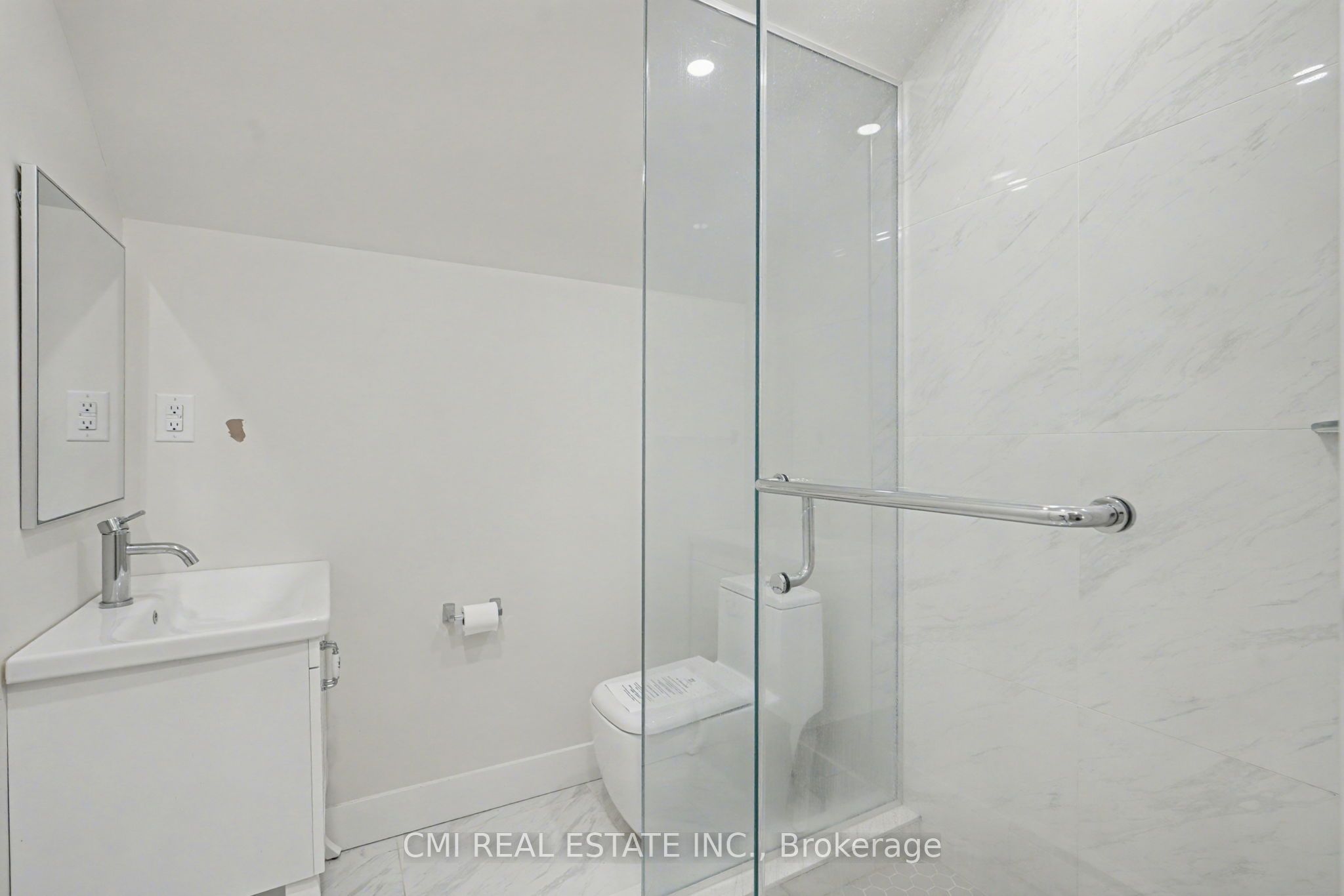 2546 Wilson Street Property Photo 33