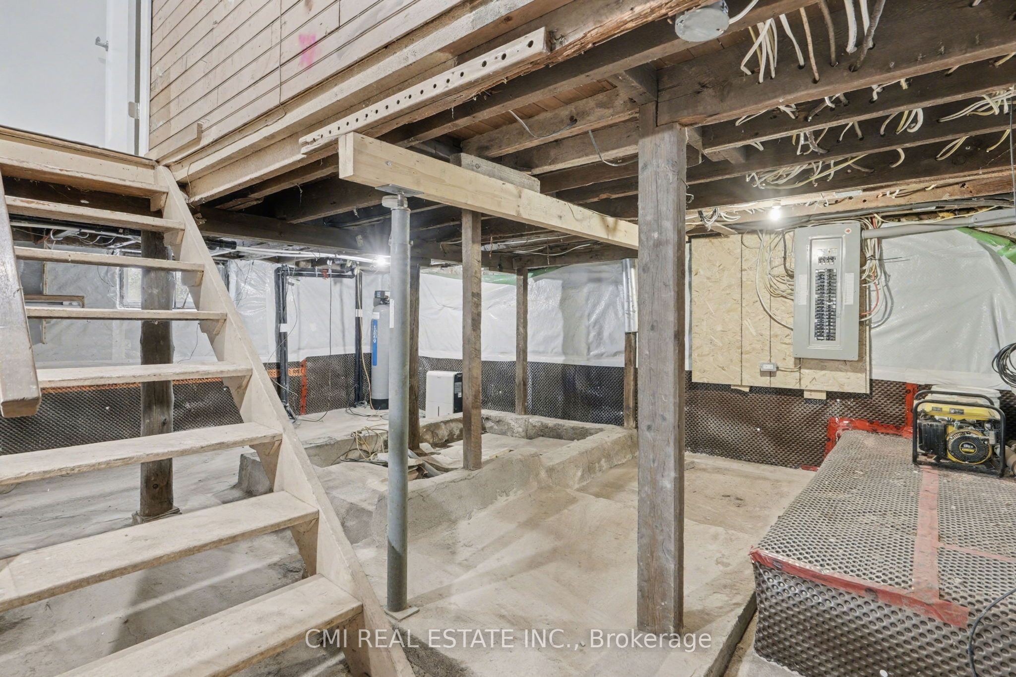 2546 Wilson Street Property Photo 37