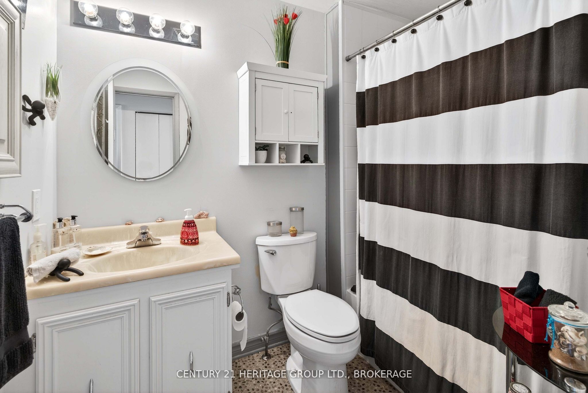 75 Mortensen Drive Property Photo 21