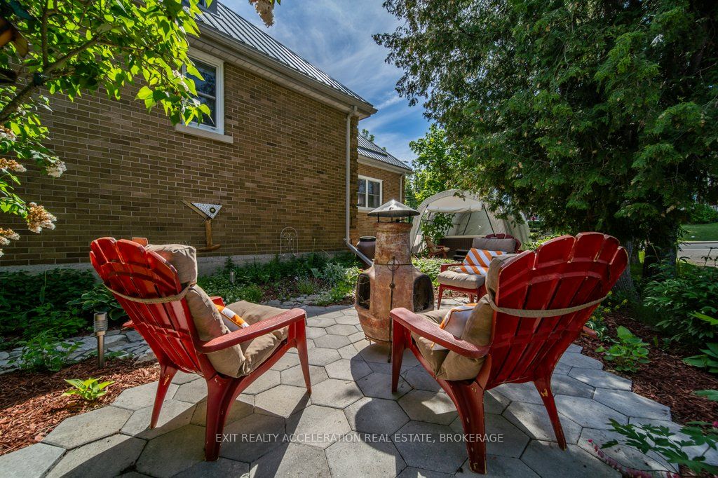 106 Donald Street Property Photo 37