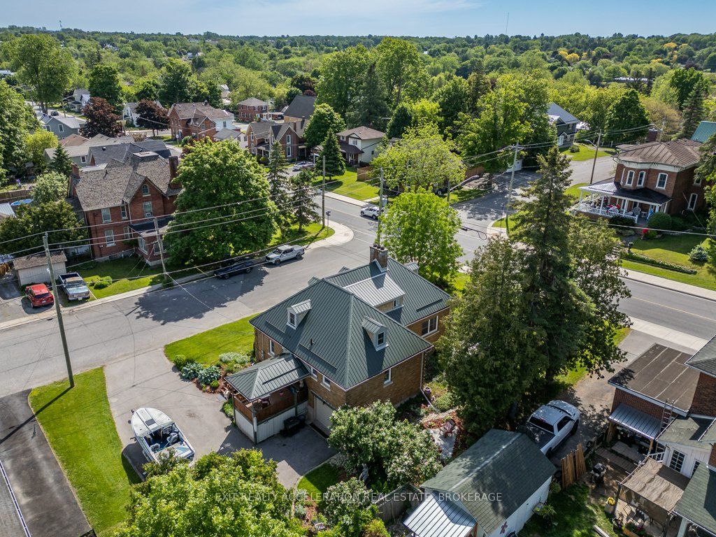 106 Donald Street Property Photo 40