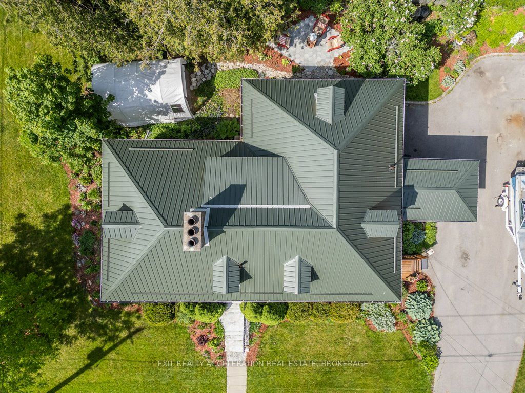 106 Donald Street Property Photo 42