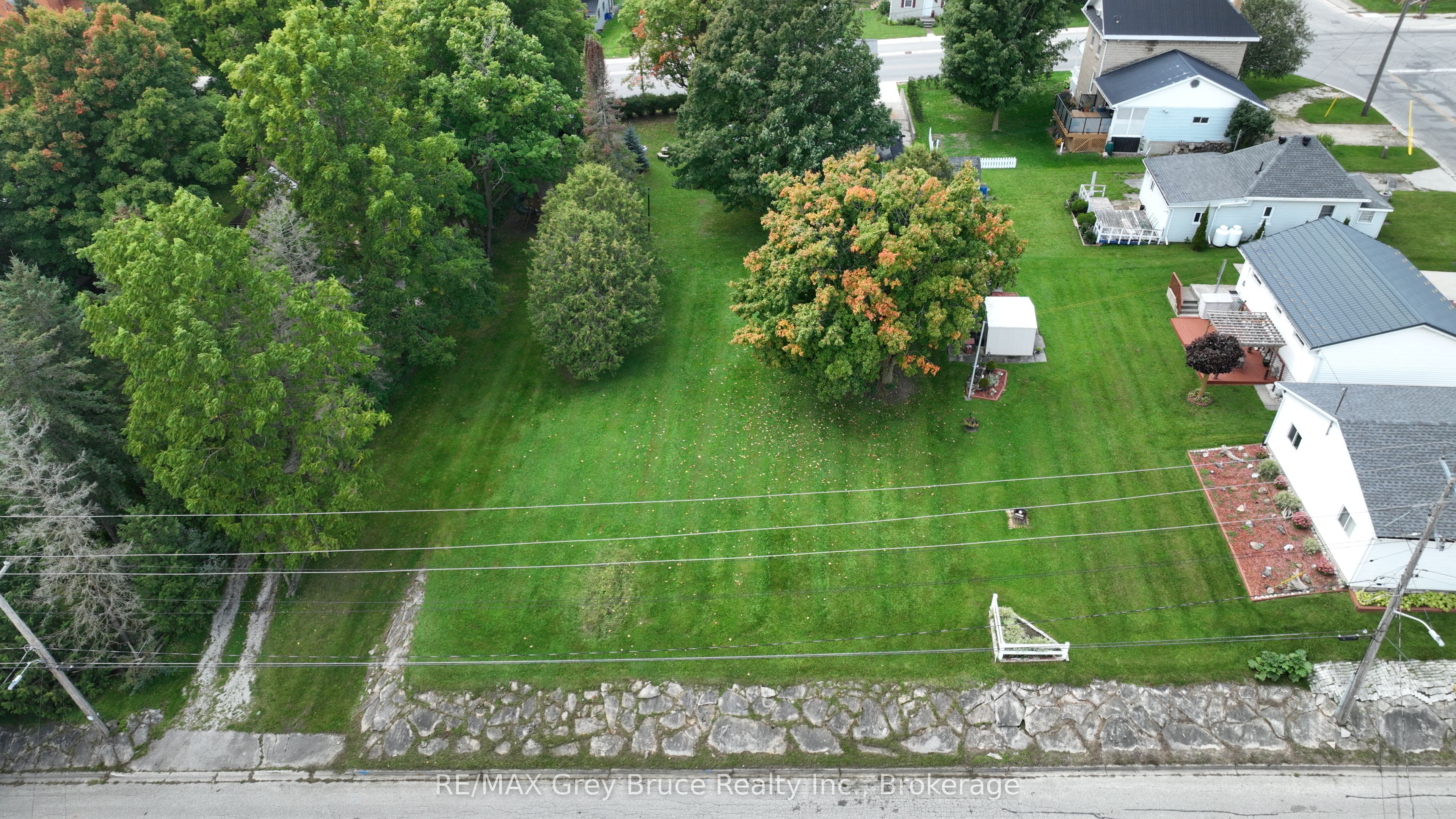 Pt Lot 2 2nd Avenue Property Photo 4
