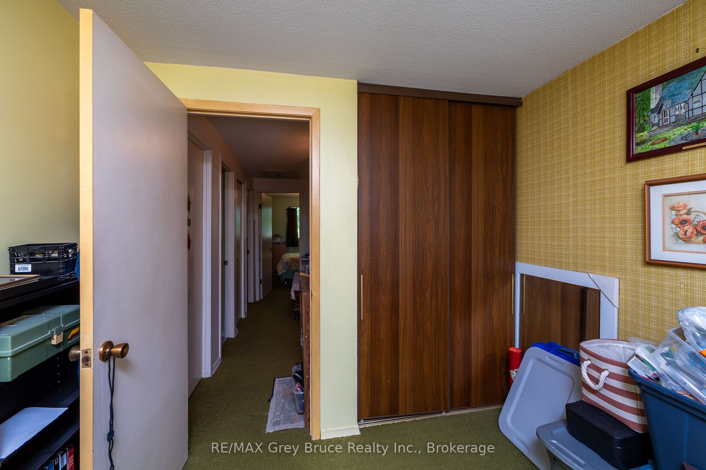1068 11th Street E Property Photo 15
