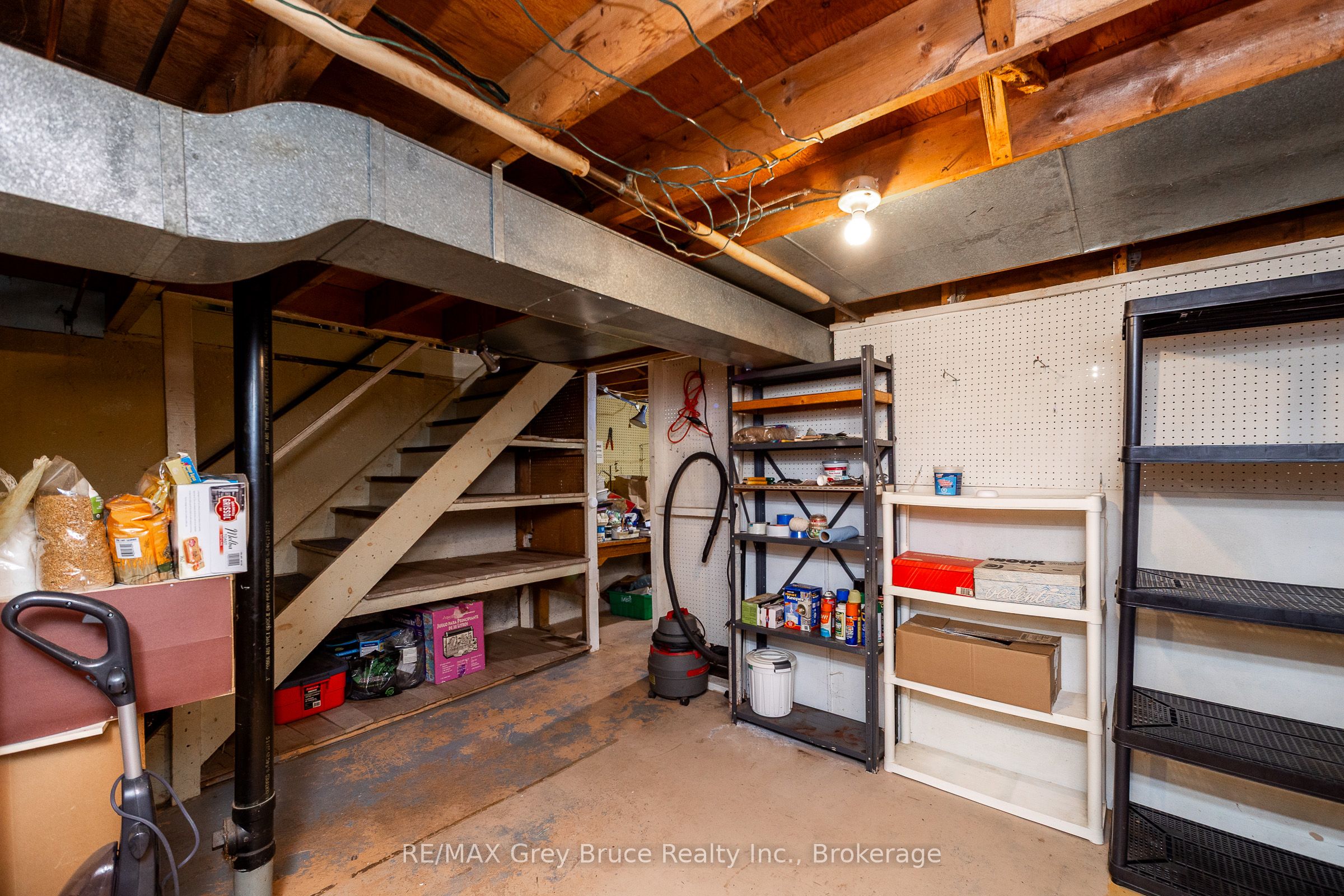 1068 11th Street E Property Photo 21