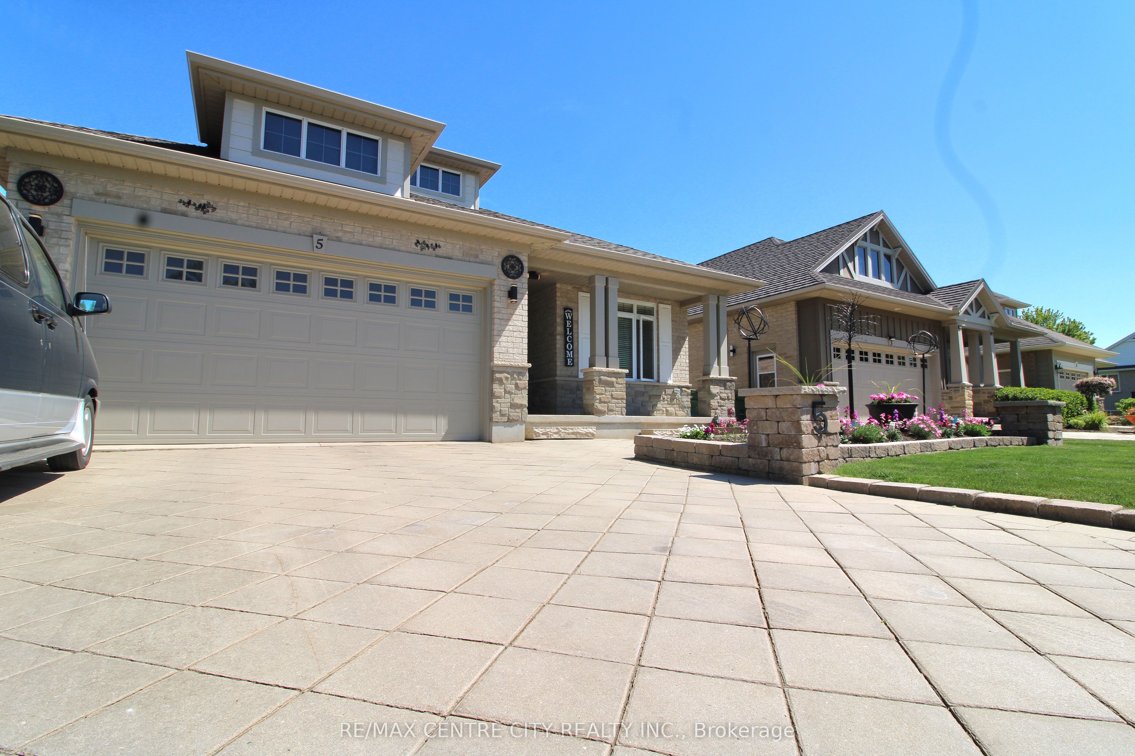 5 Cherry Blossom Lane Property Photo 2