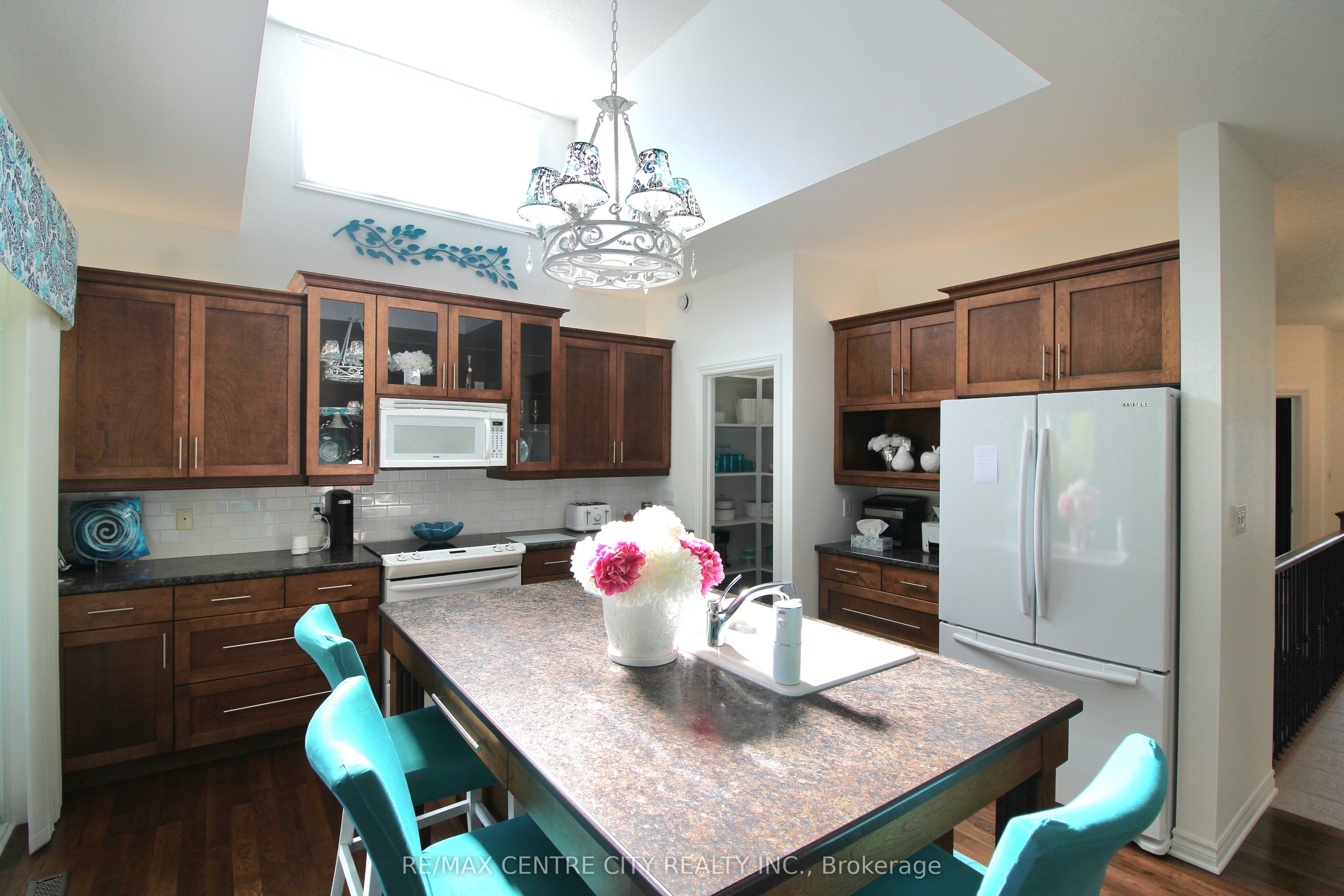 5 Cherry Blossom Lane Property Photo 10