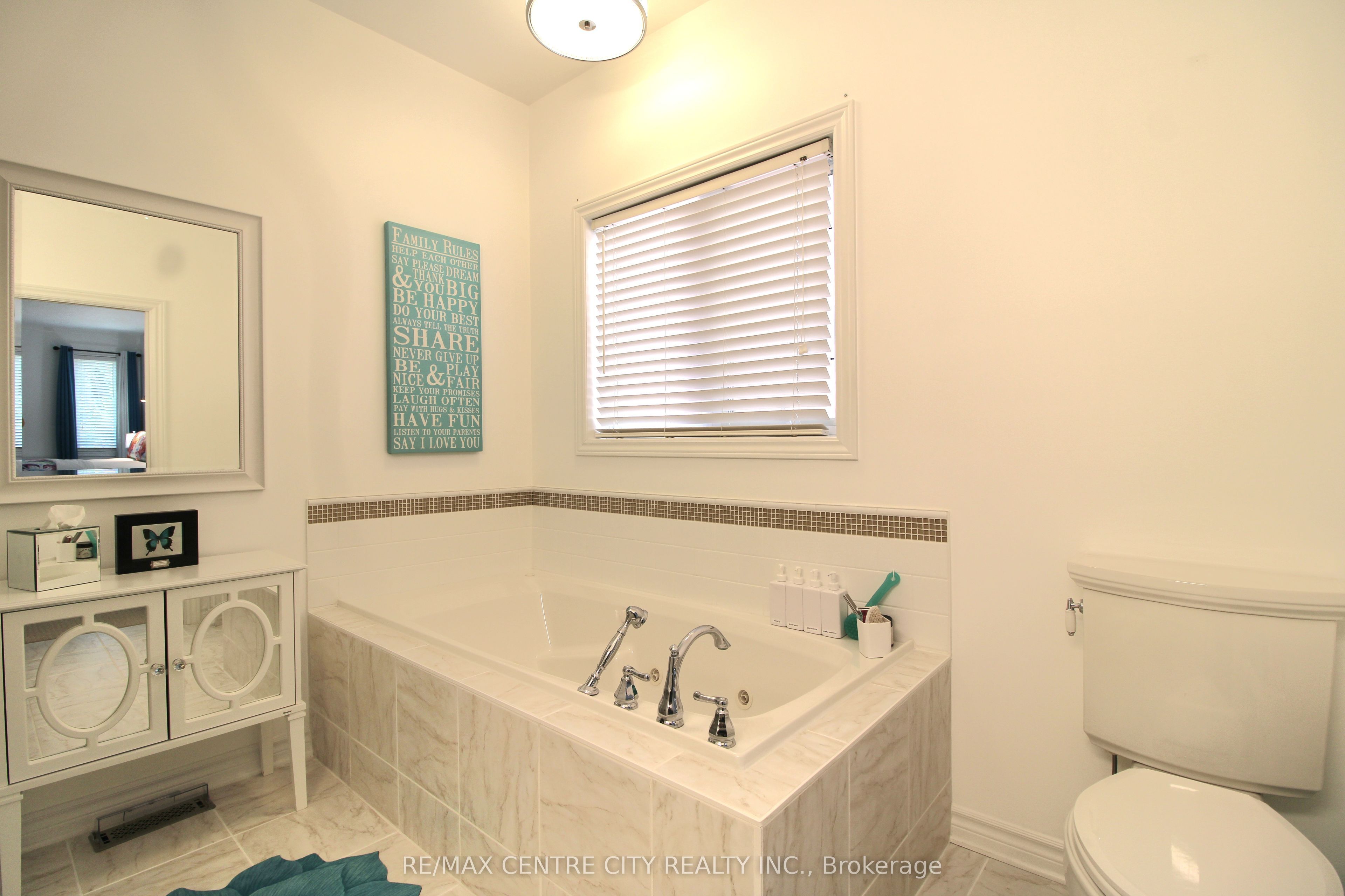 5 Cherry Blossom Lane Property Photo 15