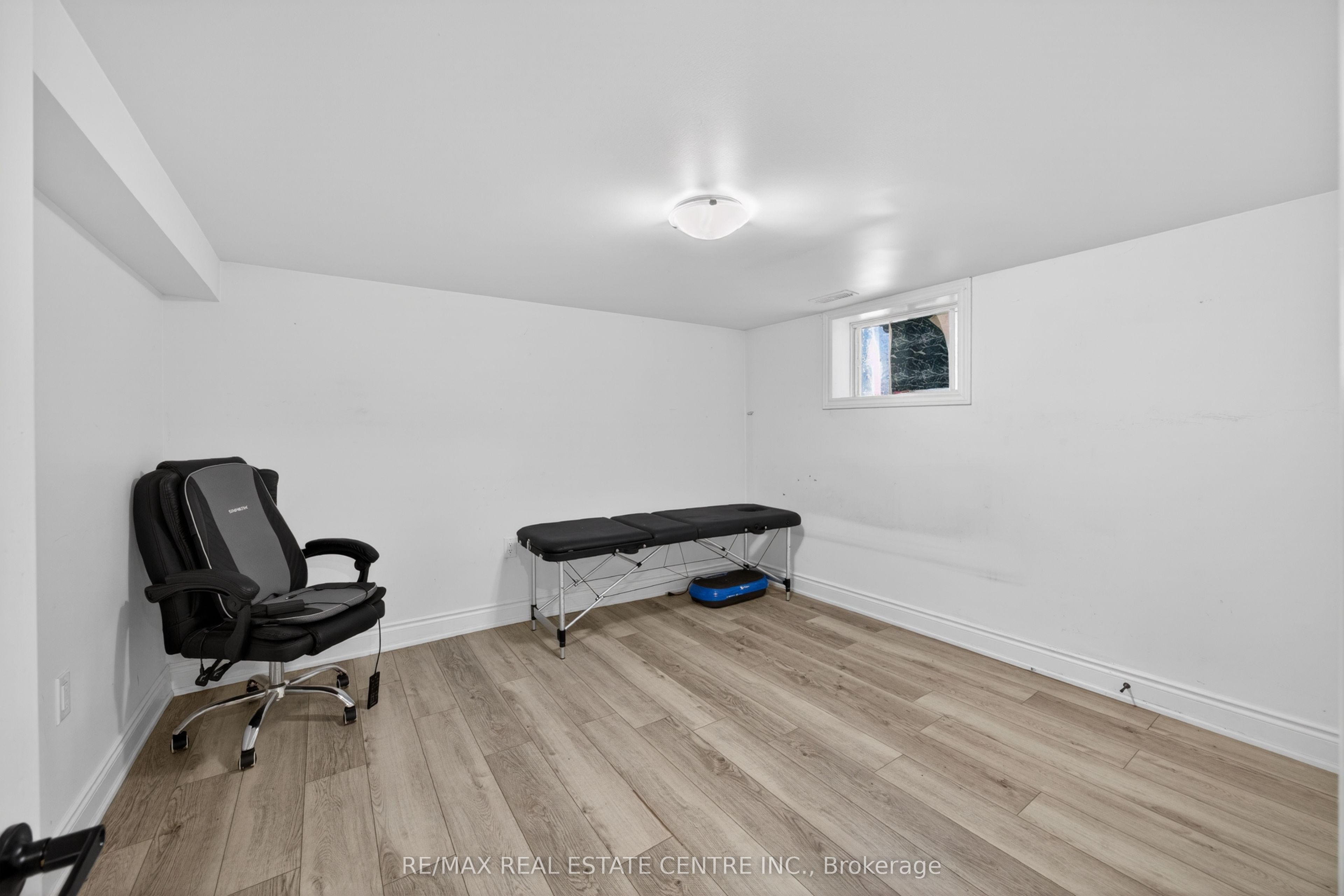 43 West 1st Street Property Photo 6