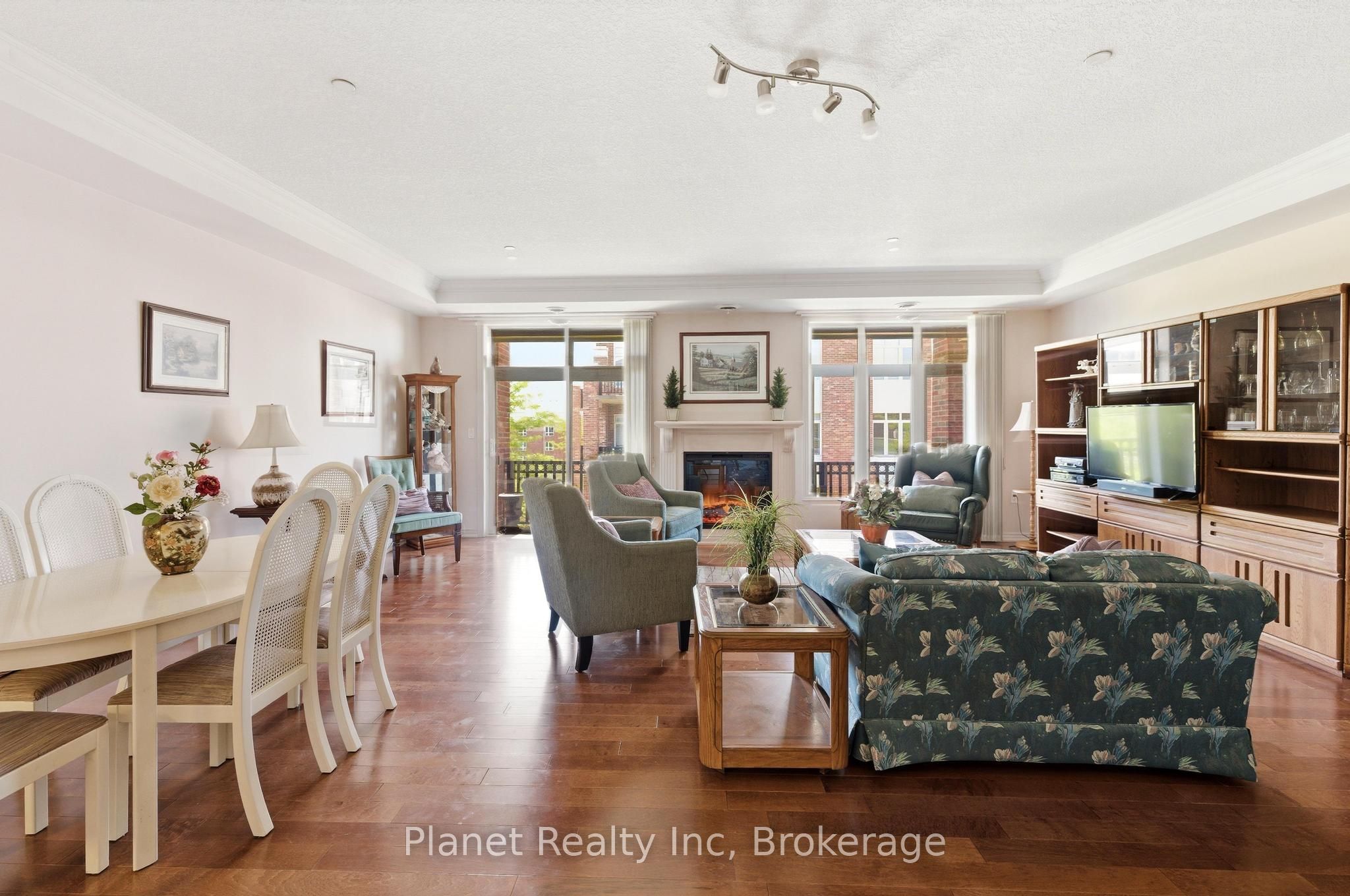 71 Bayberry Drive D301 Property Photo 1