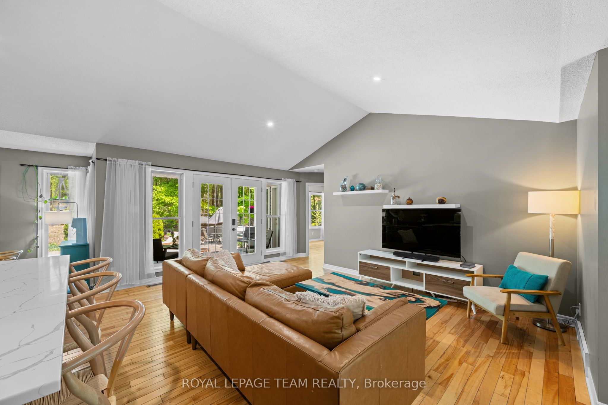 5040 Stonecrest Road Property Photo 15