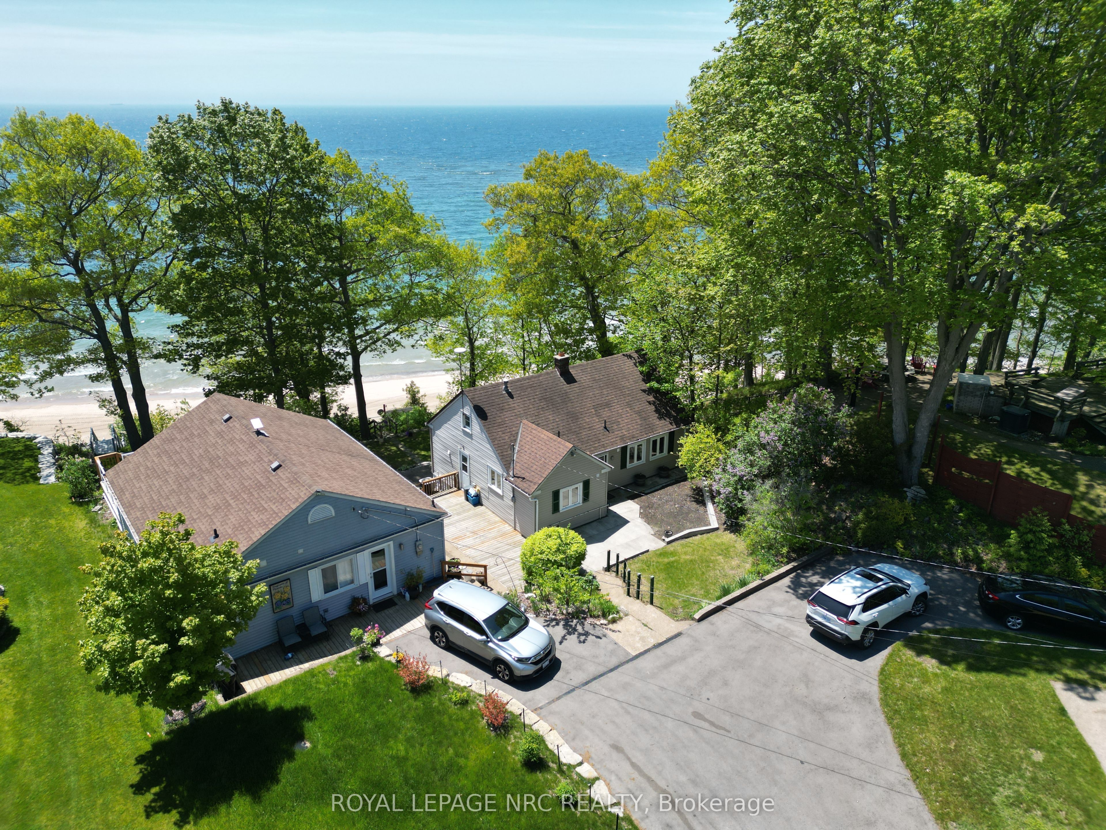 10245 Camelot Drive Property Photo 3
